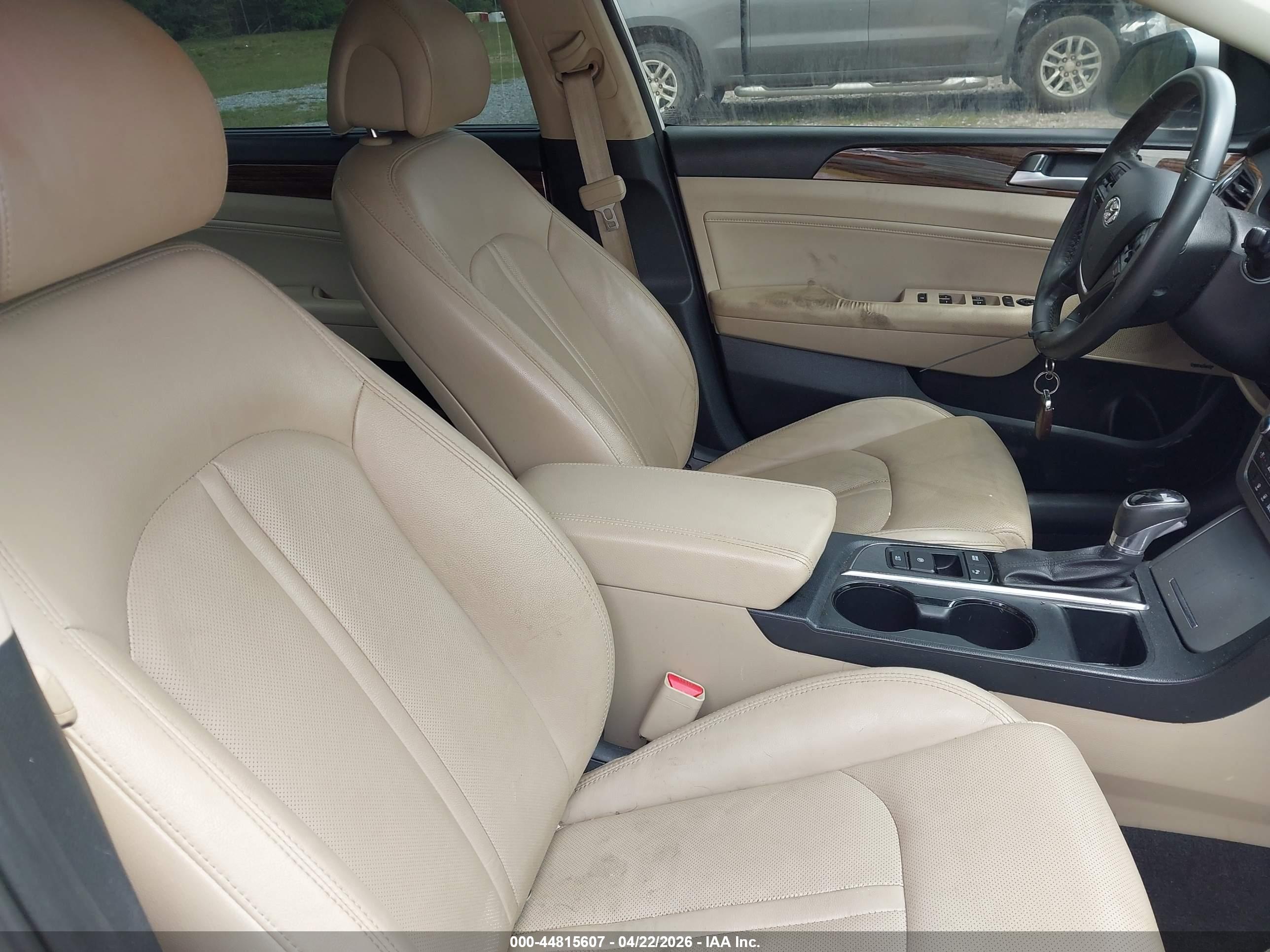 HYUNDAI SONATA image 5