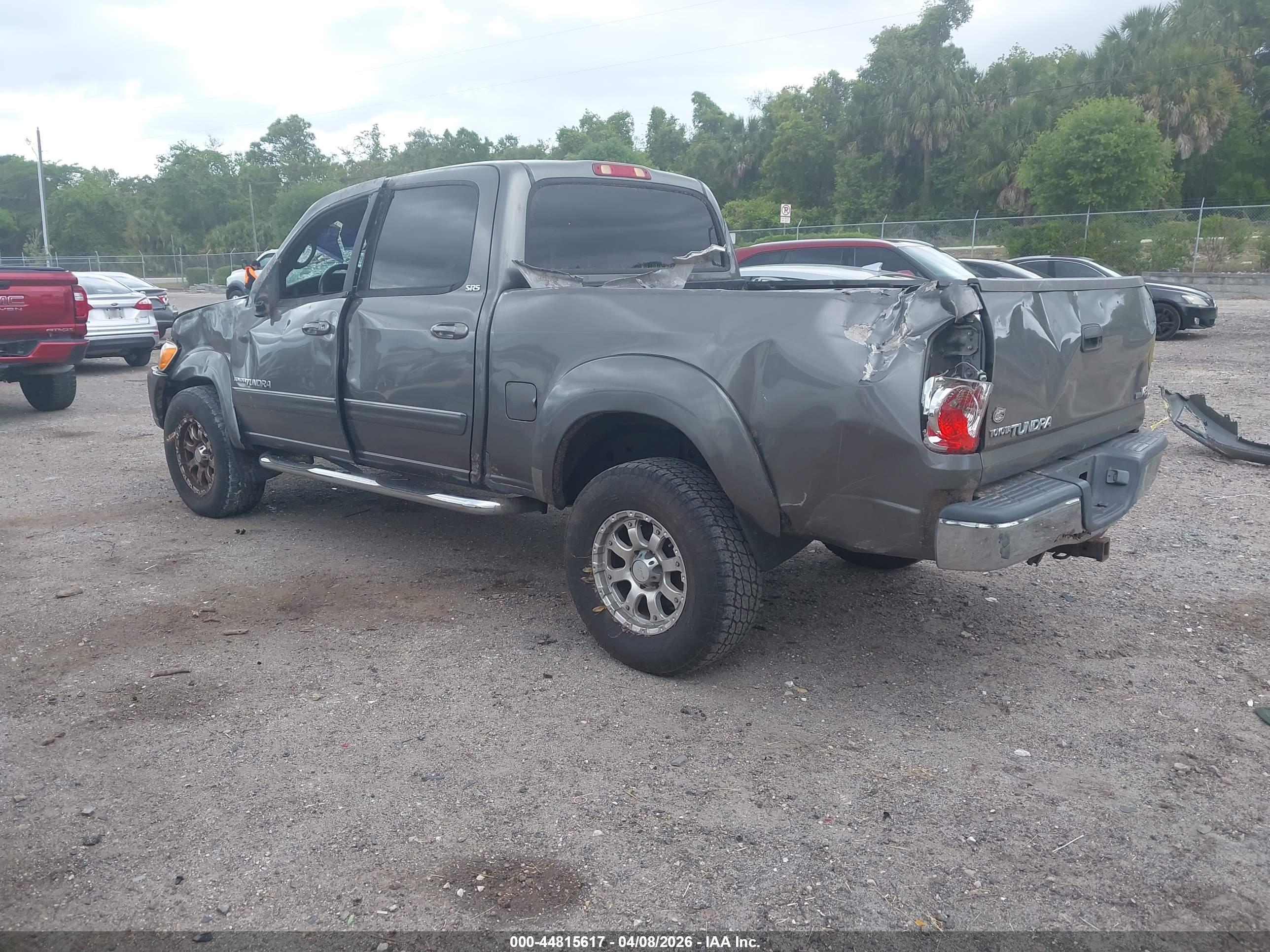 TOYOTA TUNDRA image 3