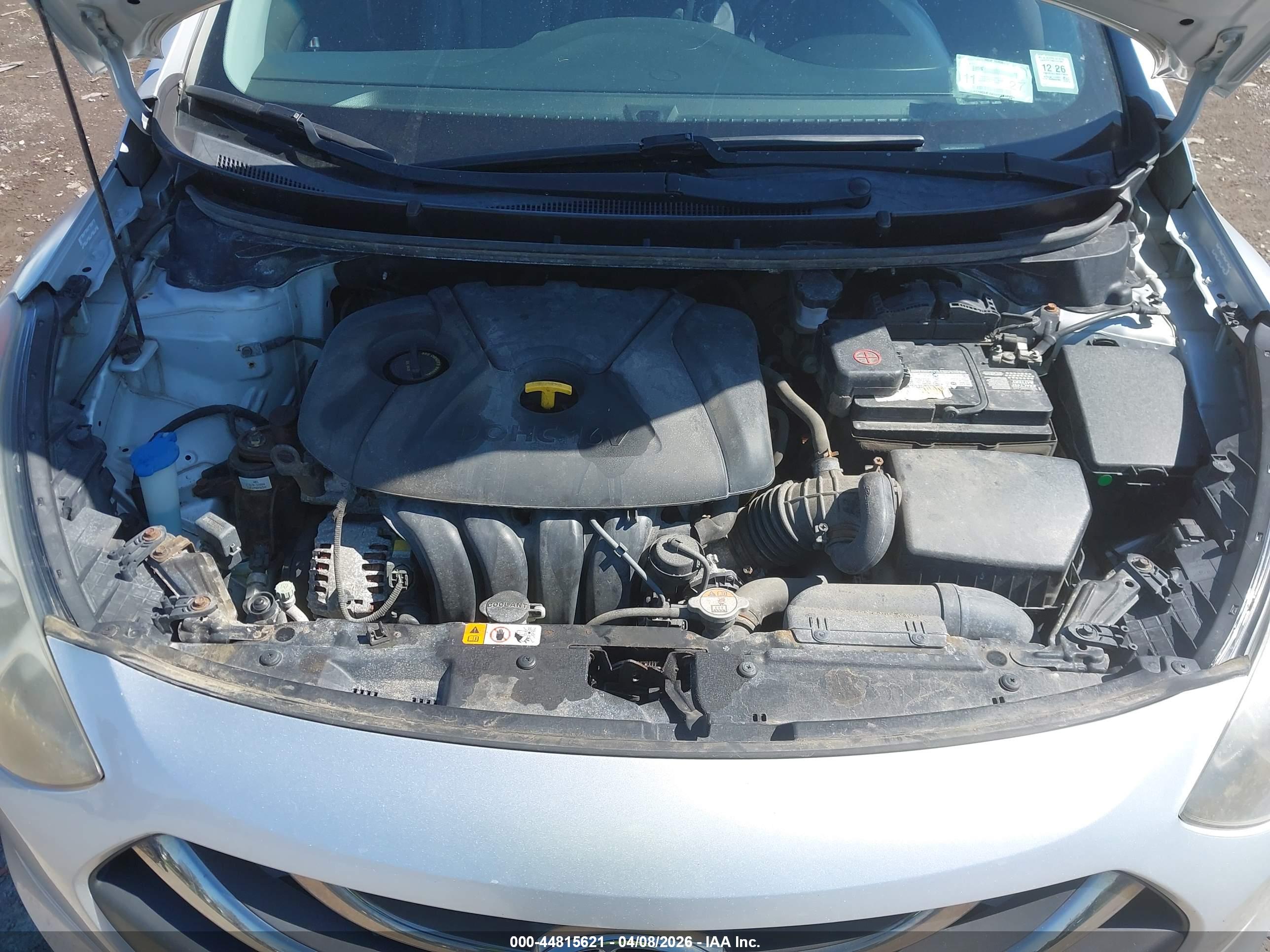 HYUNDAI ELANTRA image 10