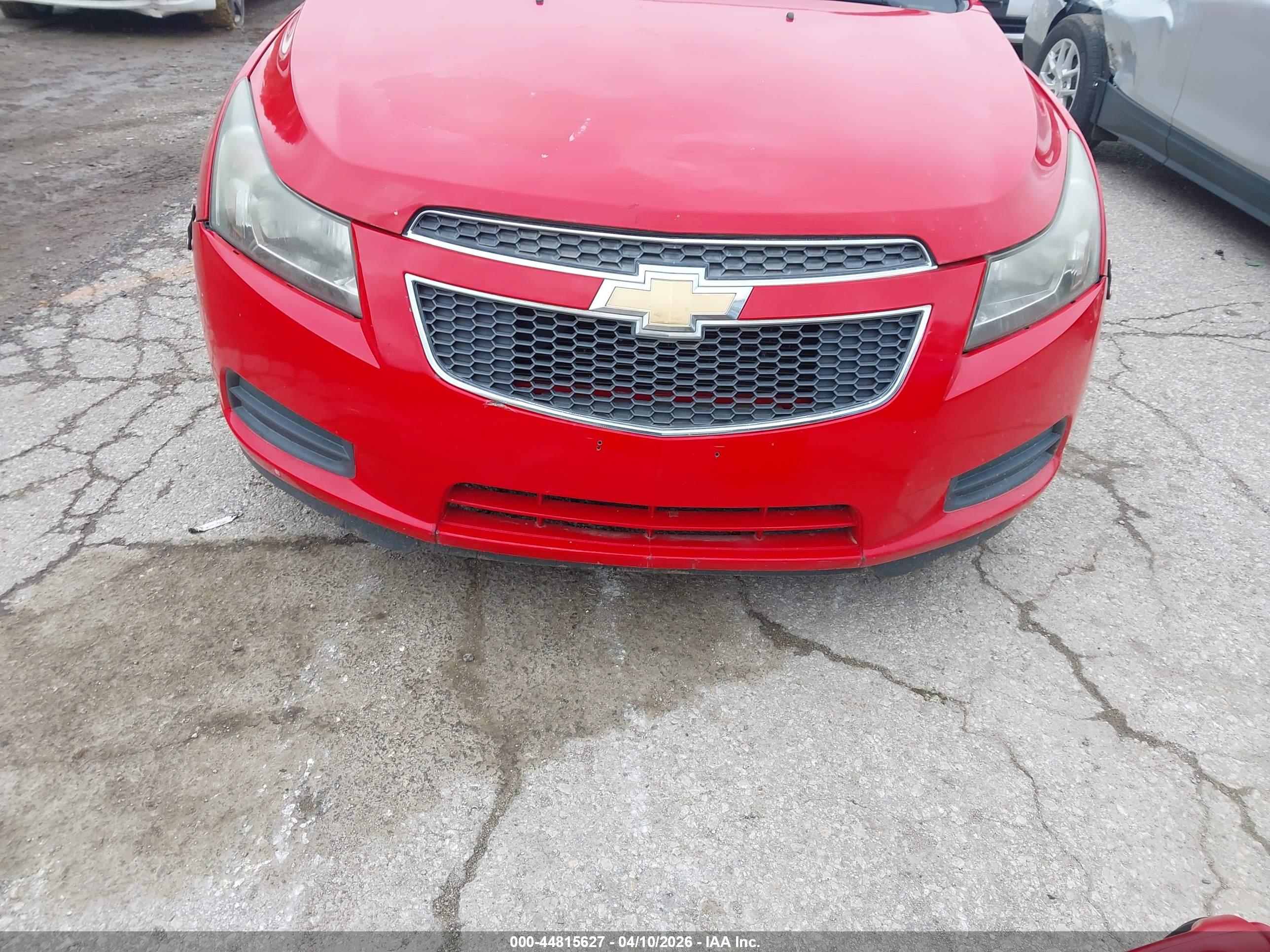 CHEVROLET CRUZE image 6