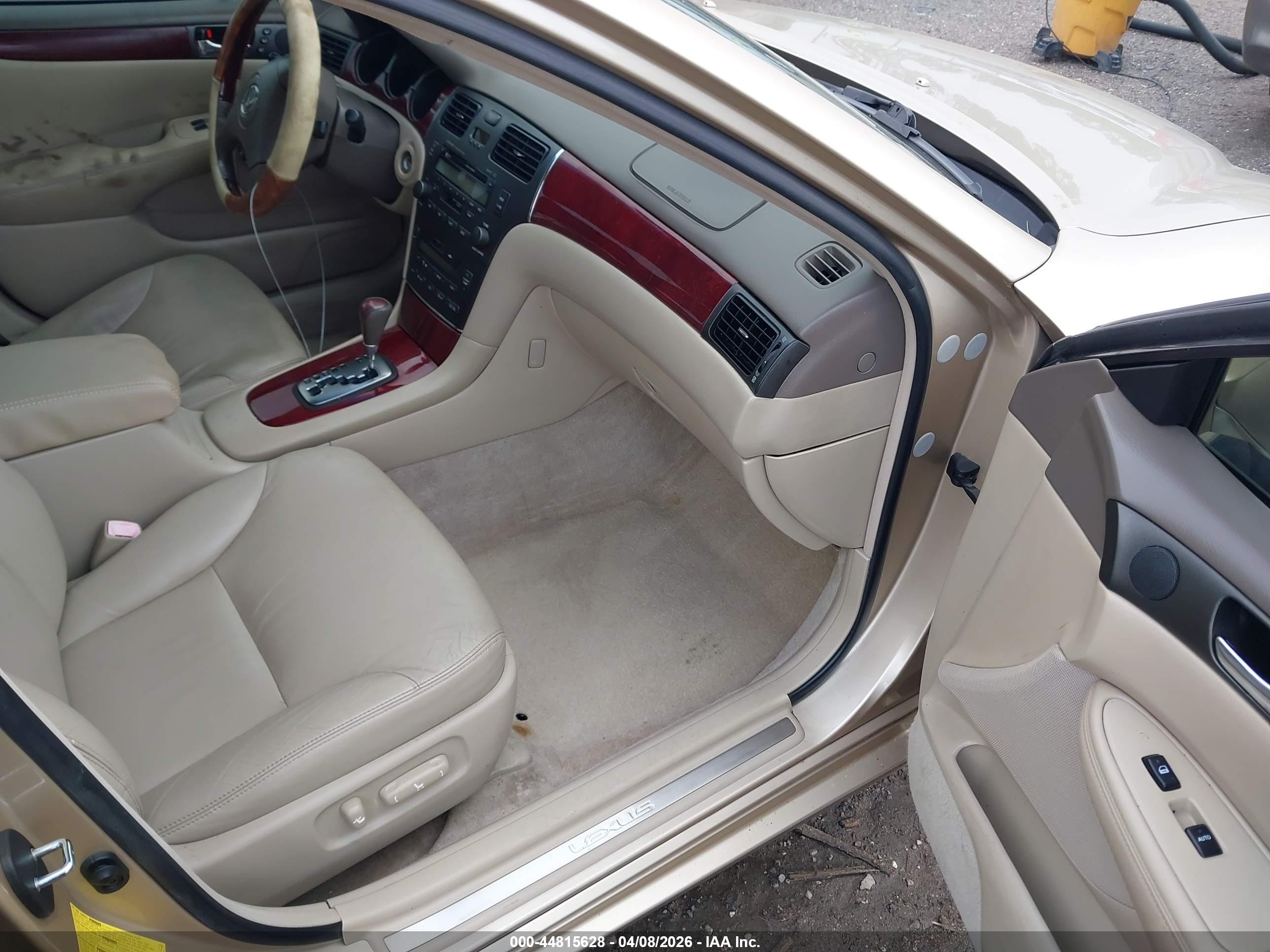 LEXUS ES image 5