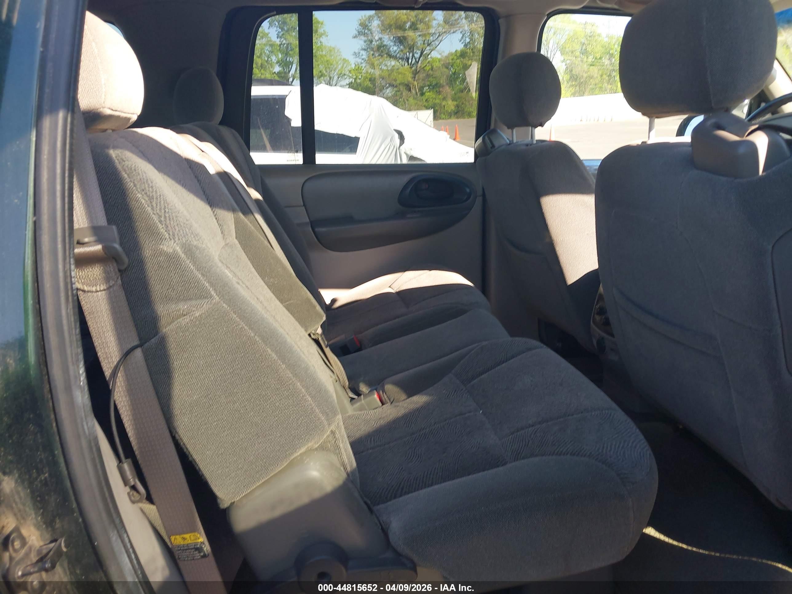 CHEVROLET TRAILBLAZER image 8