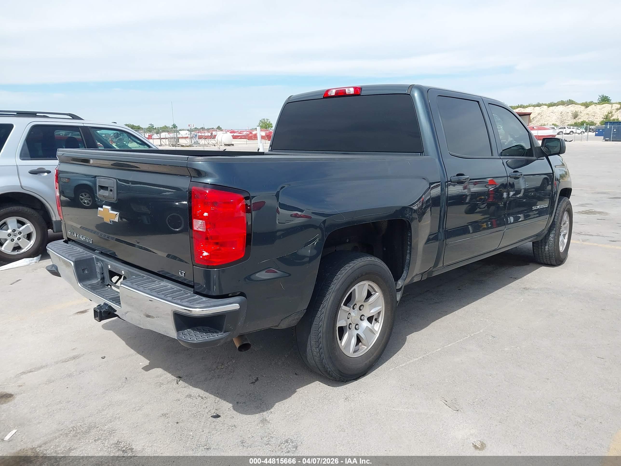 CHEVROLET SILVERADO image 4
