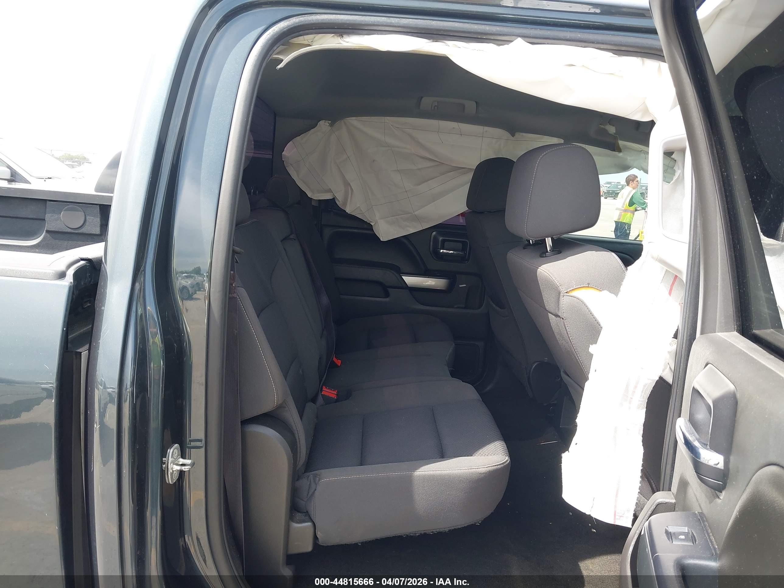 CHEVROLET SILVERADO image 8