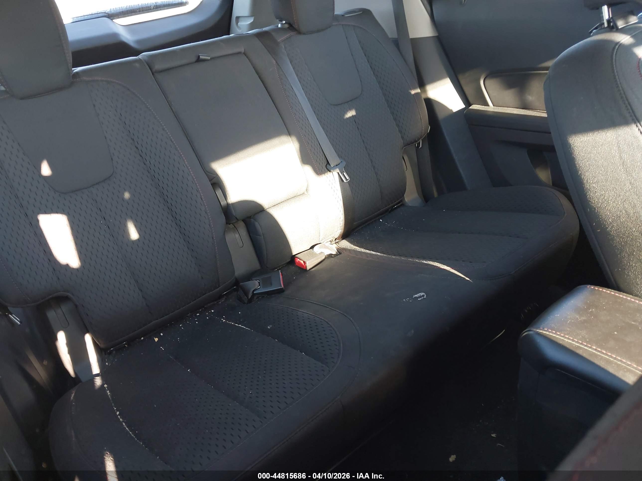 CHEVROLET EQUINOX image 8