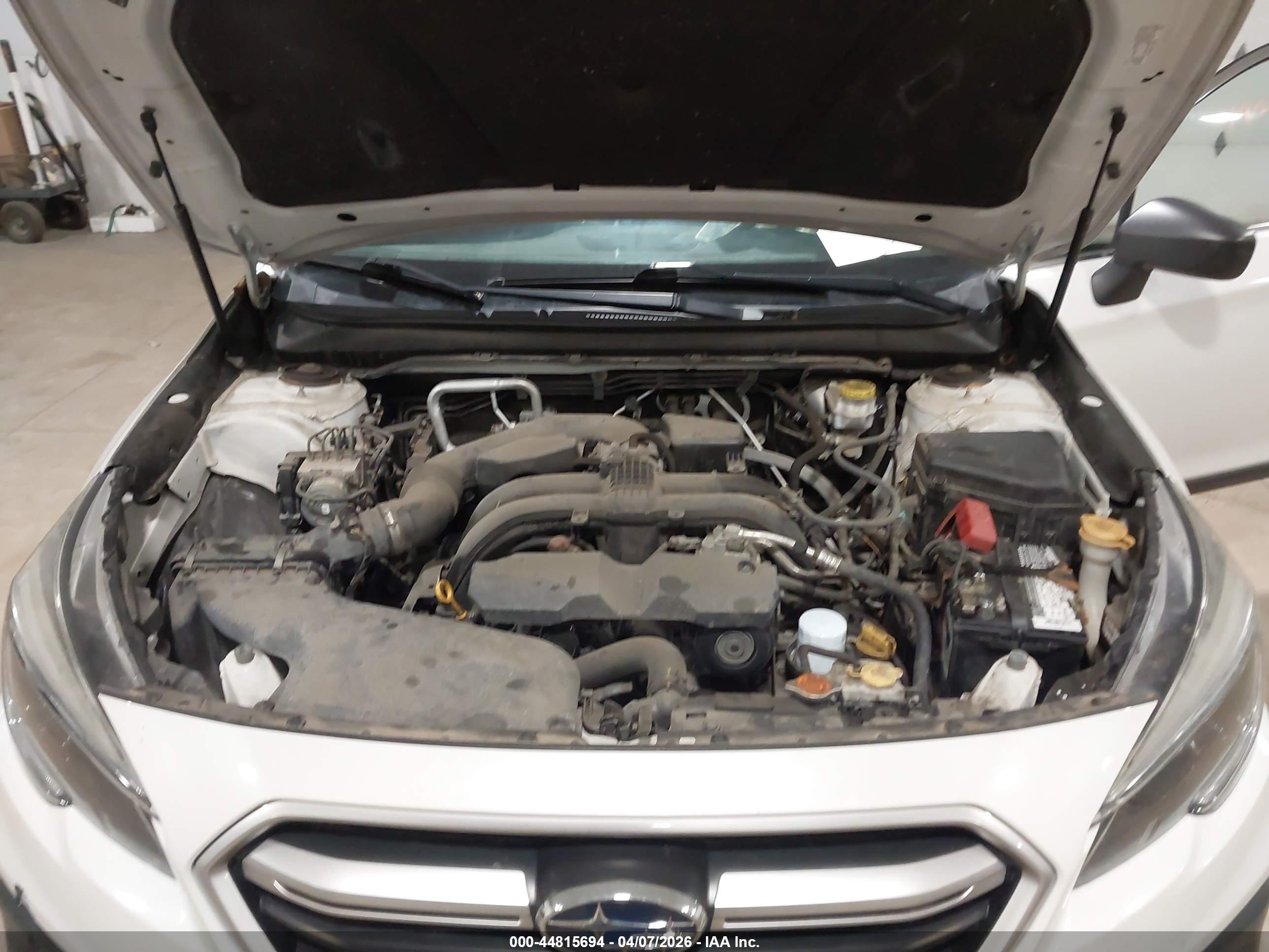 SUBARU OUTBACK image 10