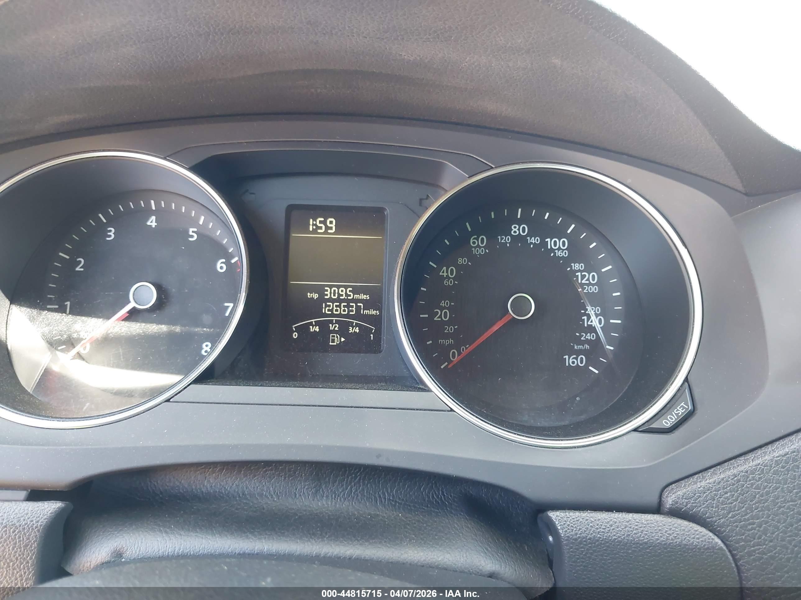 VOLKSWAGEN JETTA image 7