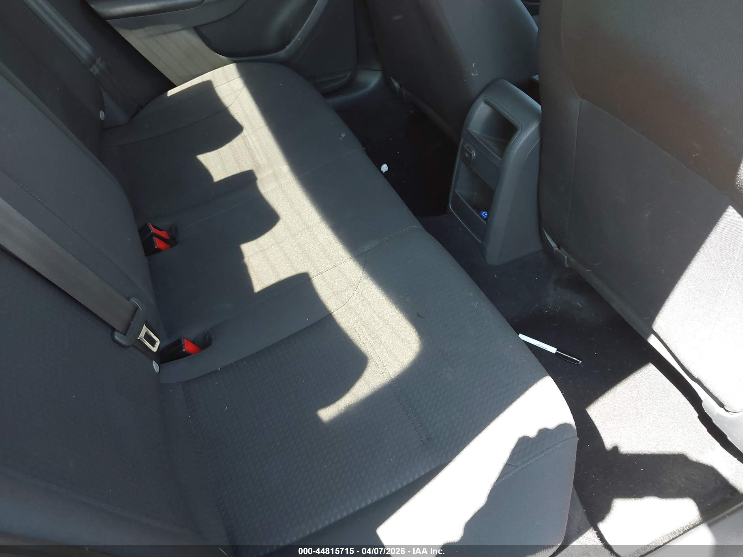 VOLKSWAGEN JETTA image 8