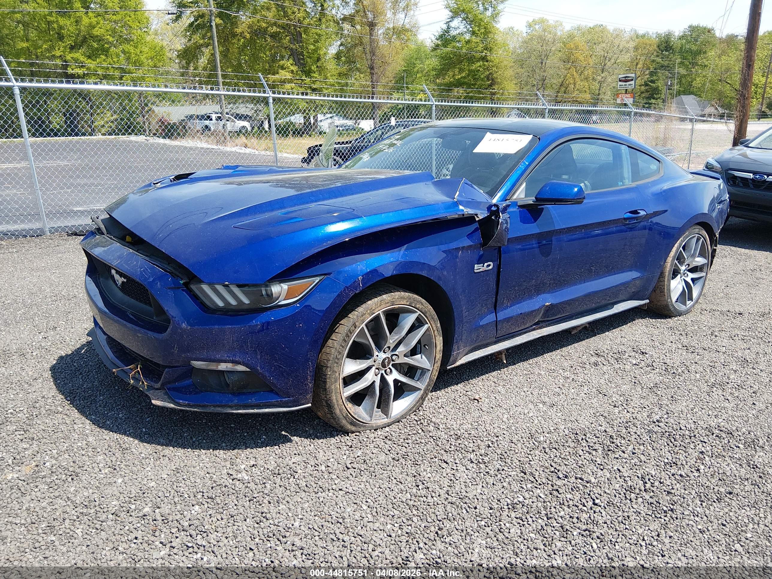 FORD MUSTANG image 2