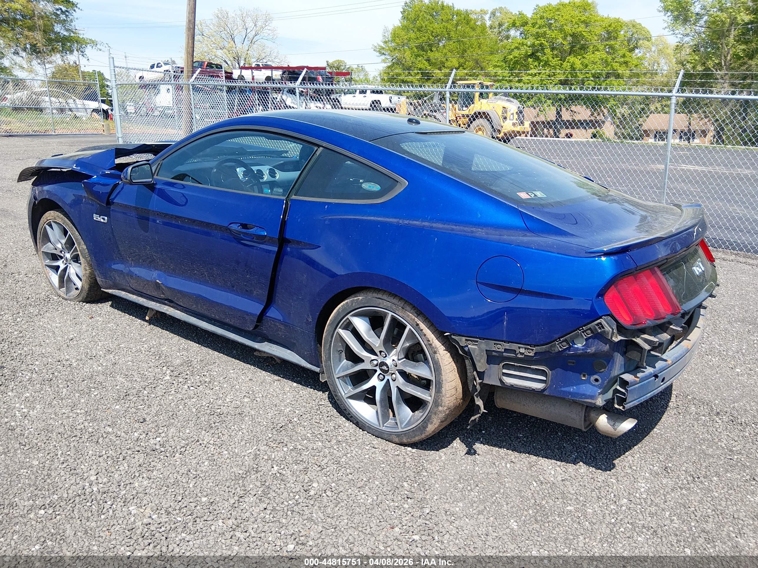 FORD MUSTANG image 3