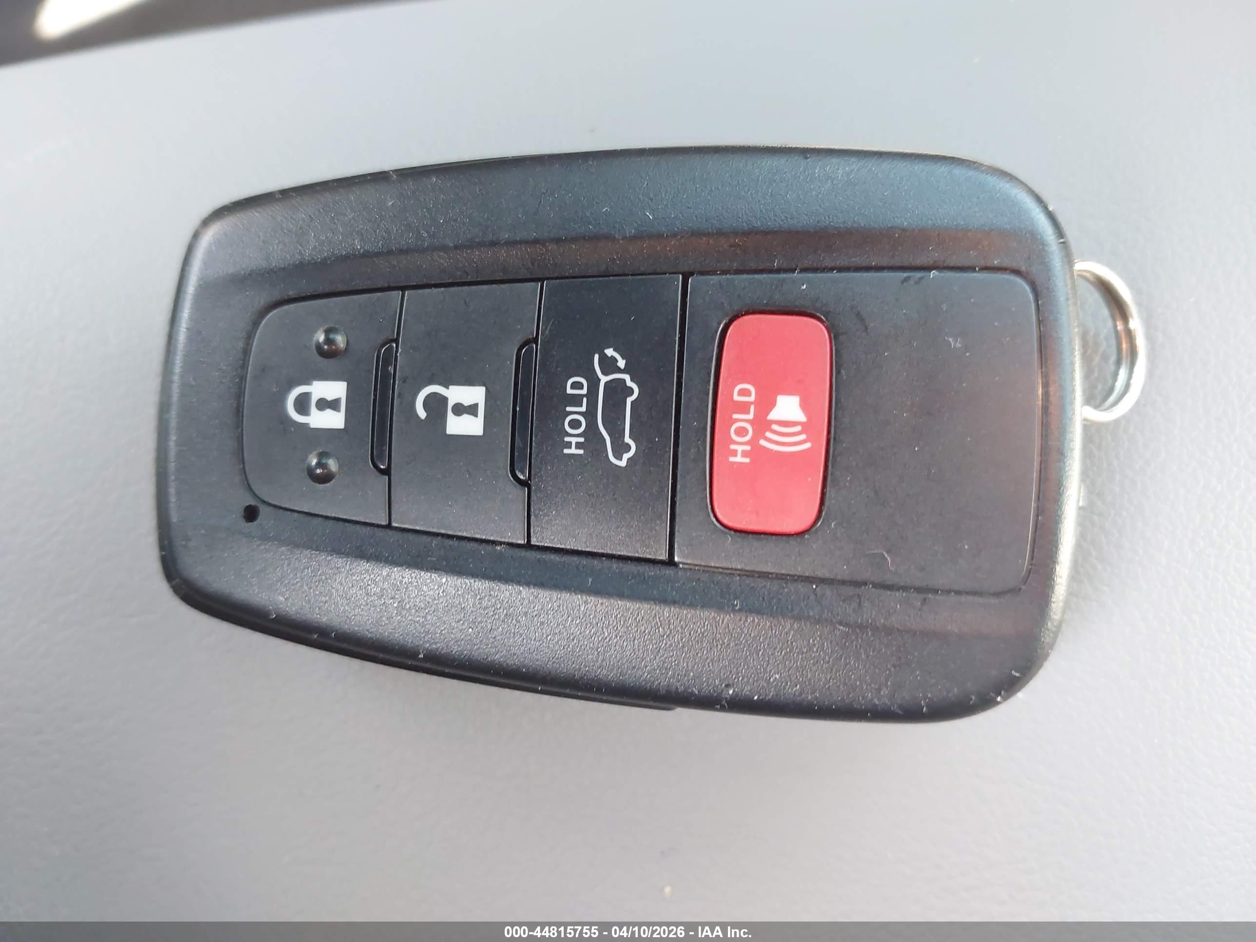 TOYOTA RAV4 image 11