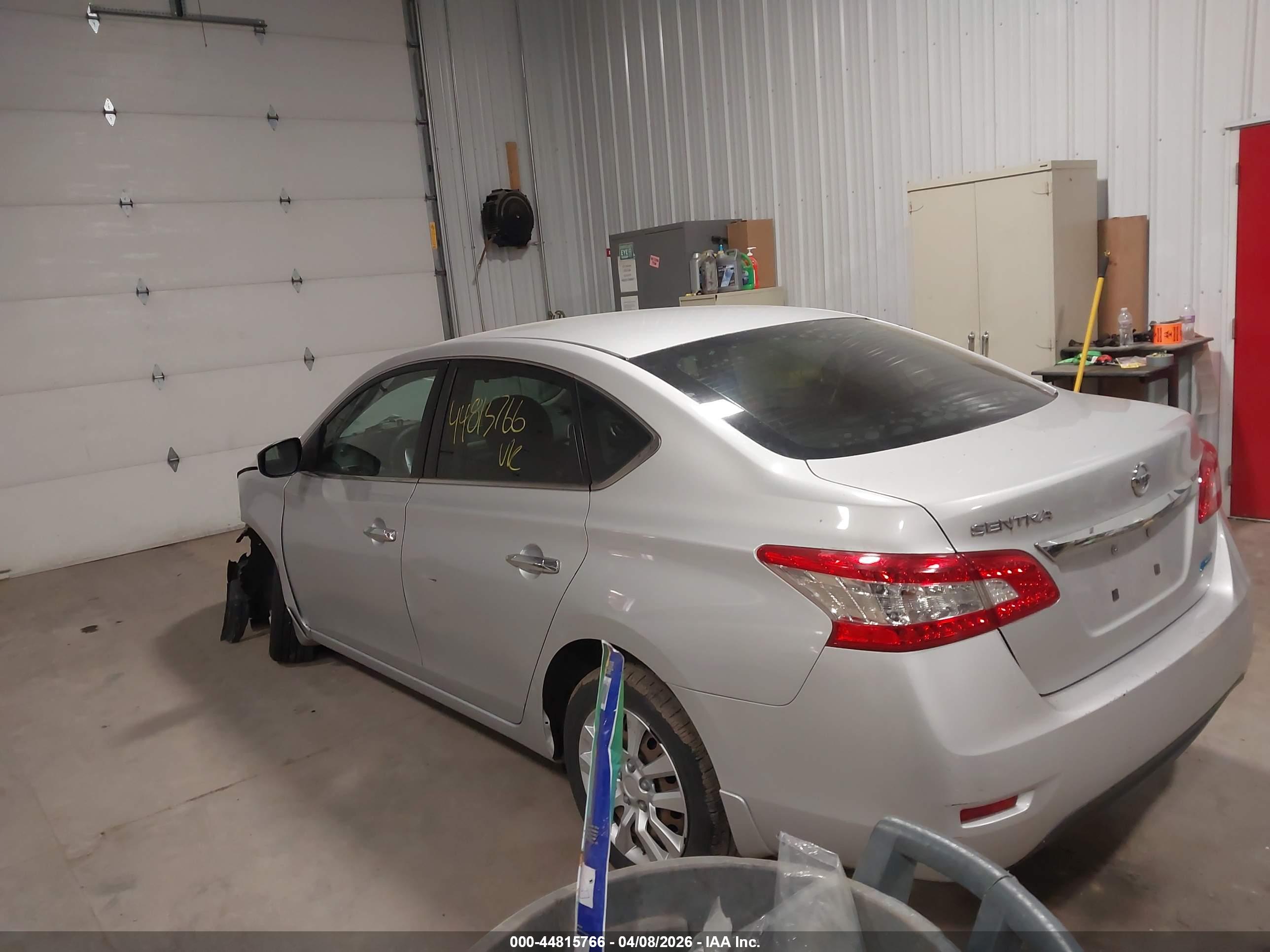 NISSAN SENTRA image 3