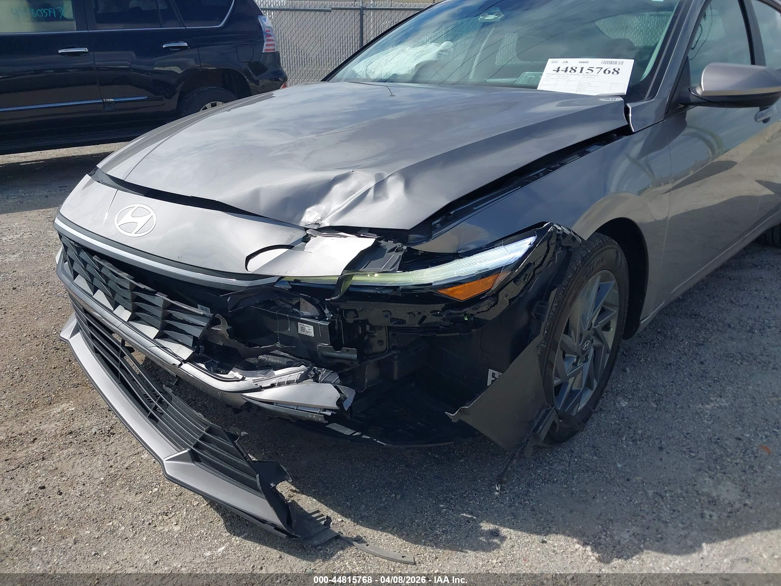 HYUNDAI ELANTRA image 6