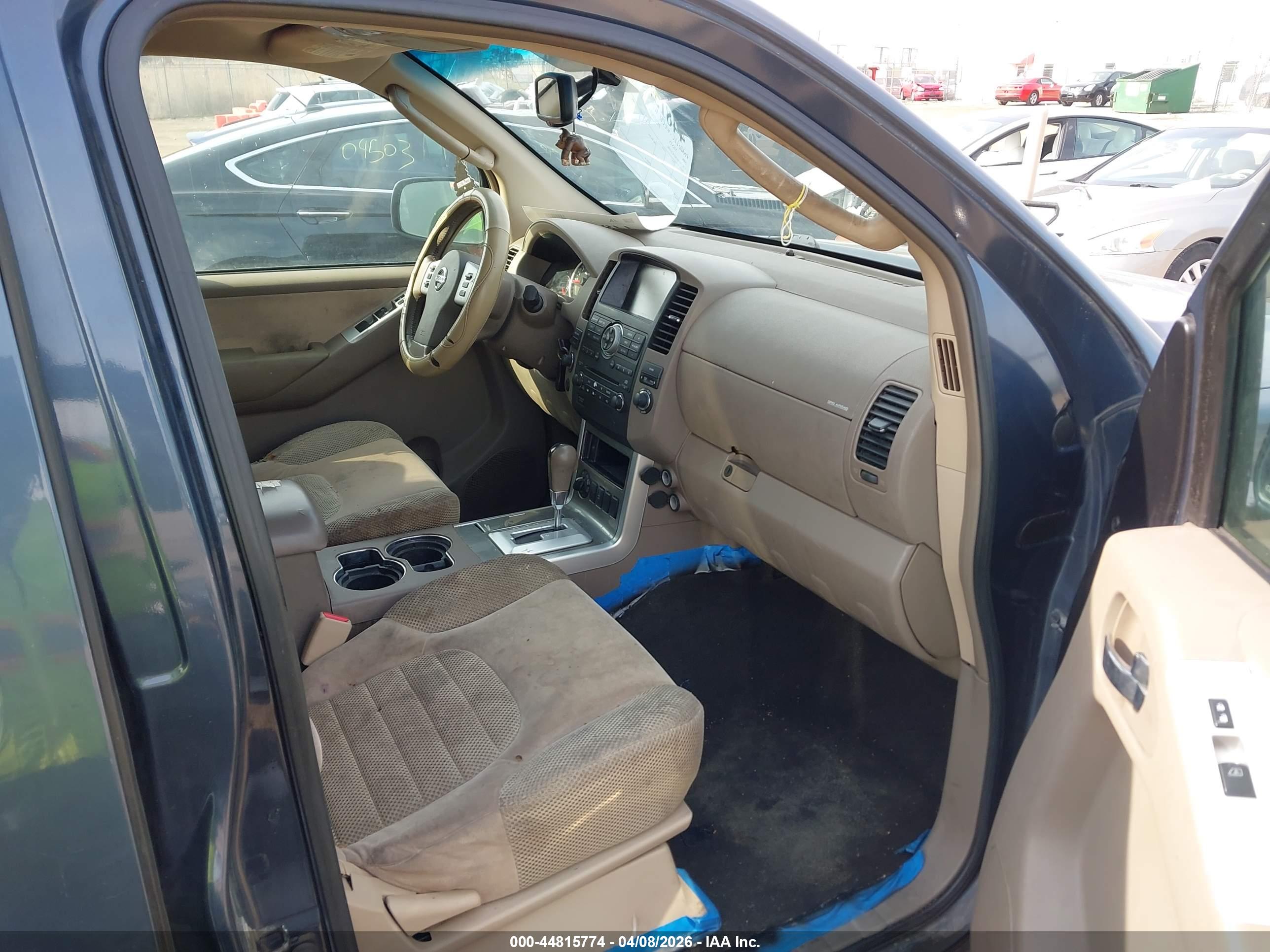 NISSAN PATHFINDER image 5
