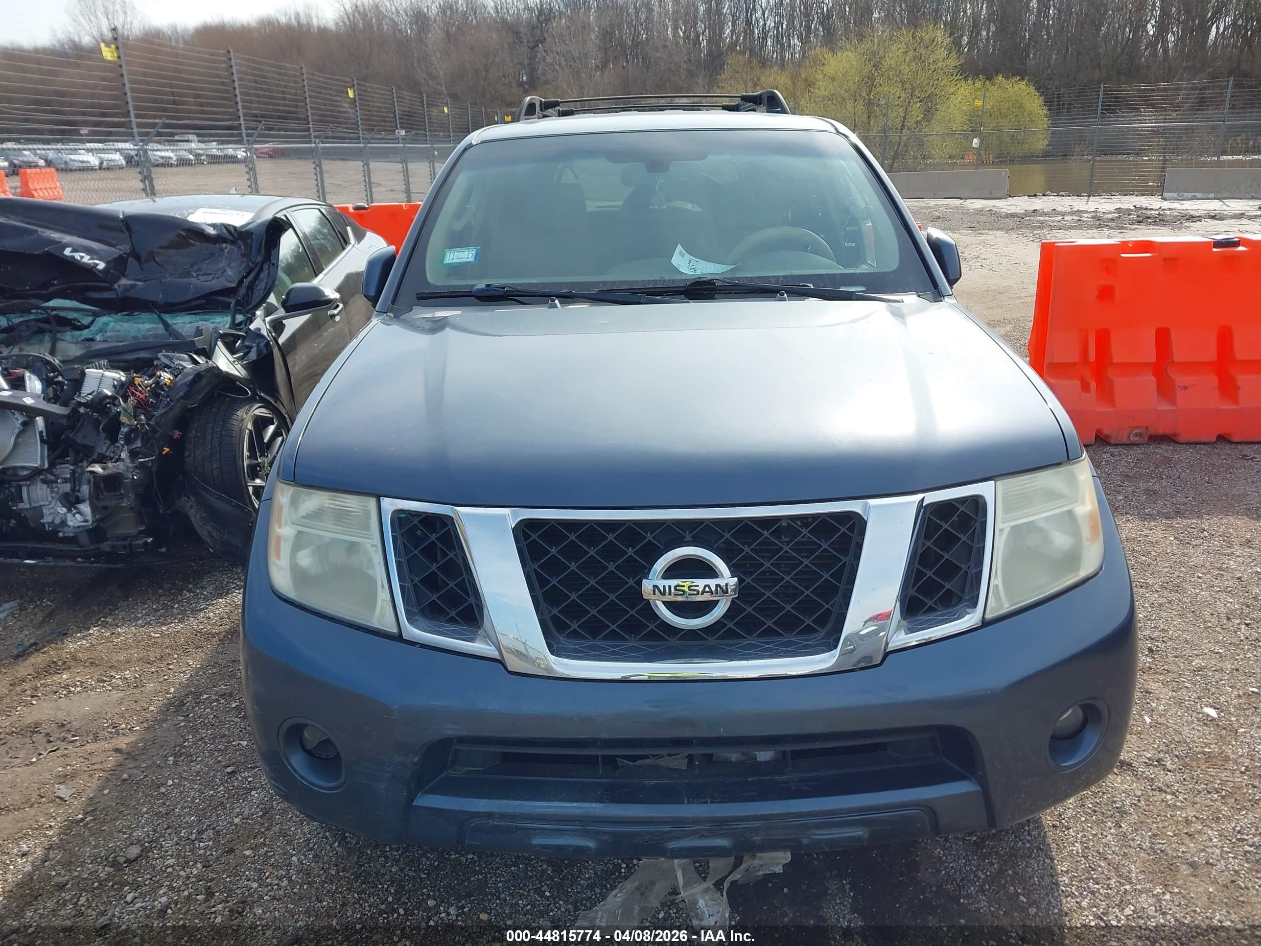 NISSAN PATHFINDER image 6