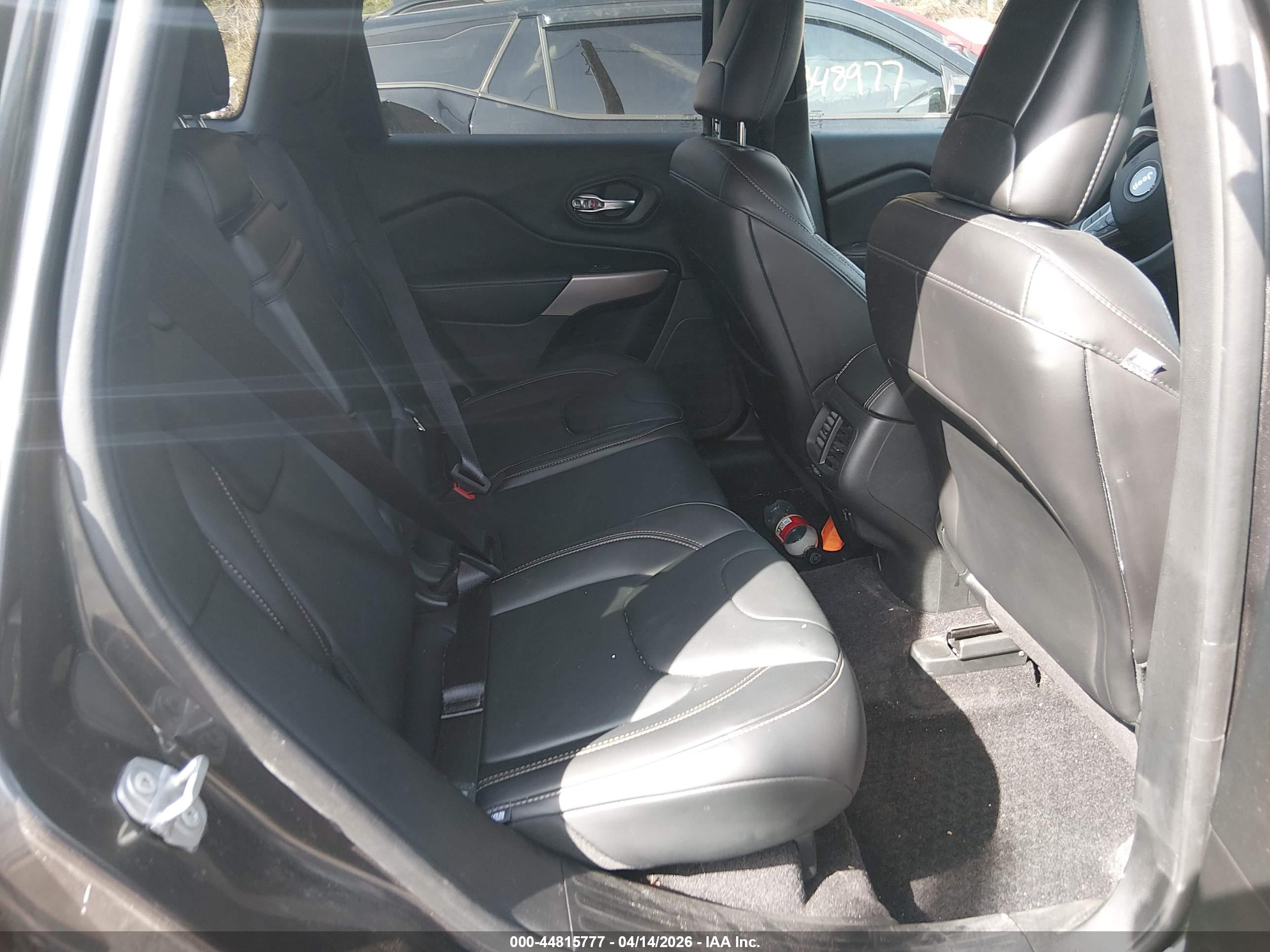 JEEP CHEROKEE image 8