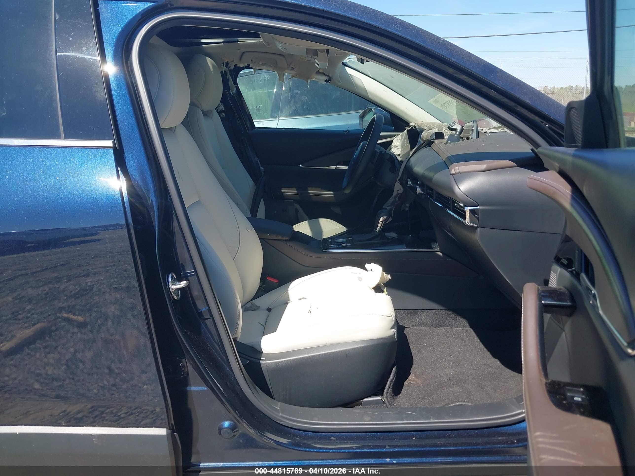 MAZDA CX-30 image 5