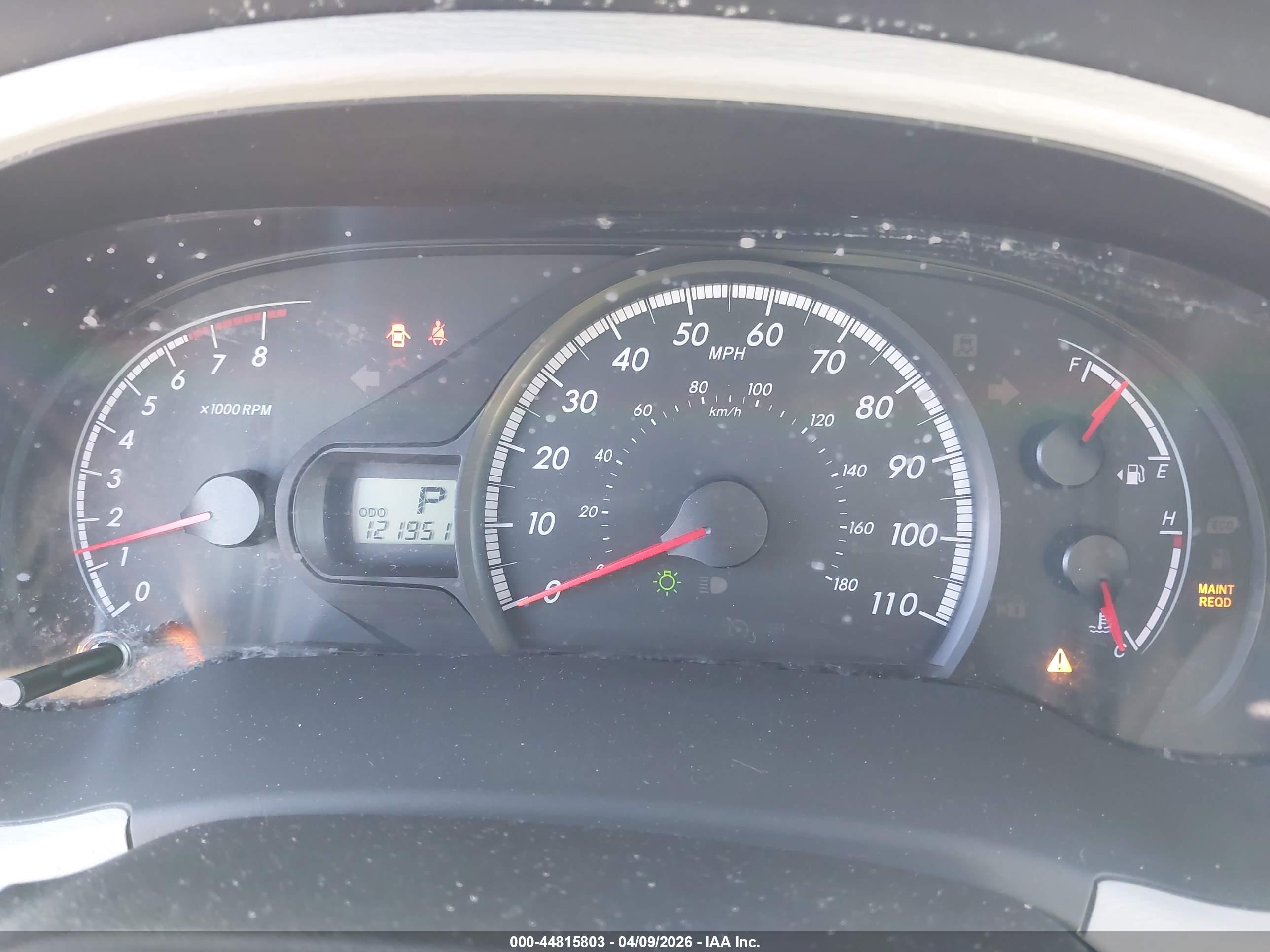 TOYOTA SIENNA image 7