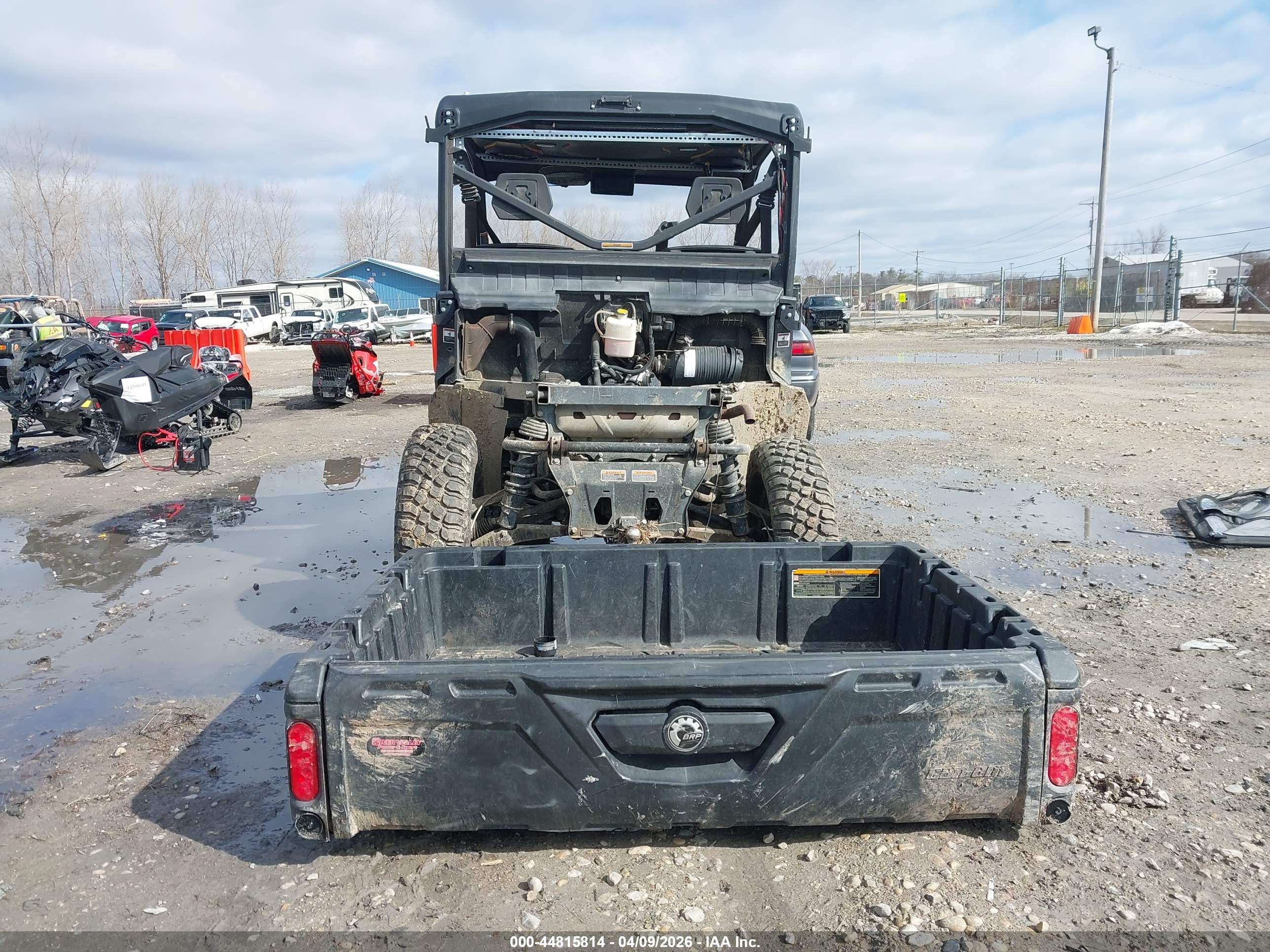 CAN-AM DEFENDER image 6