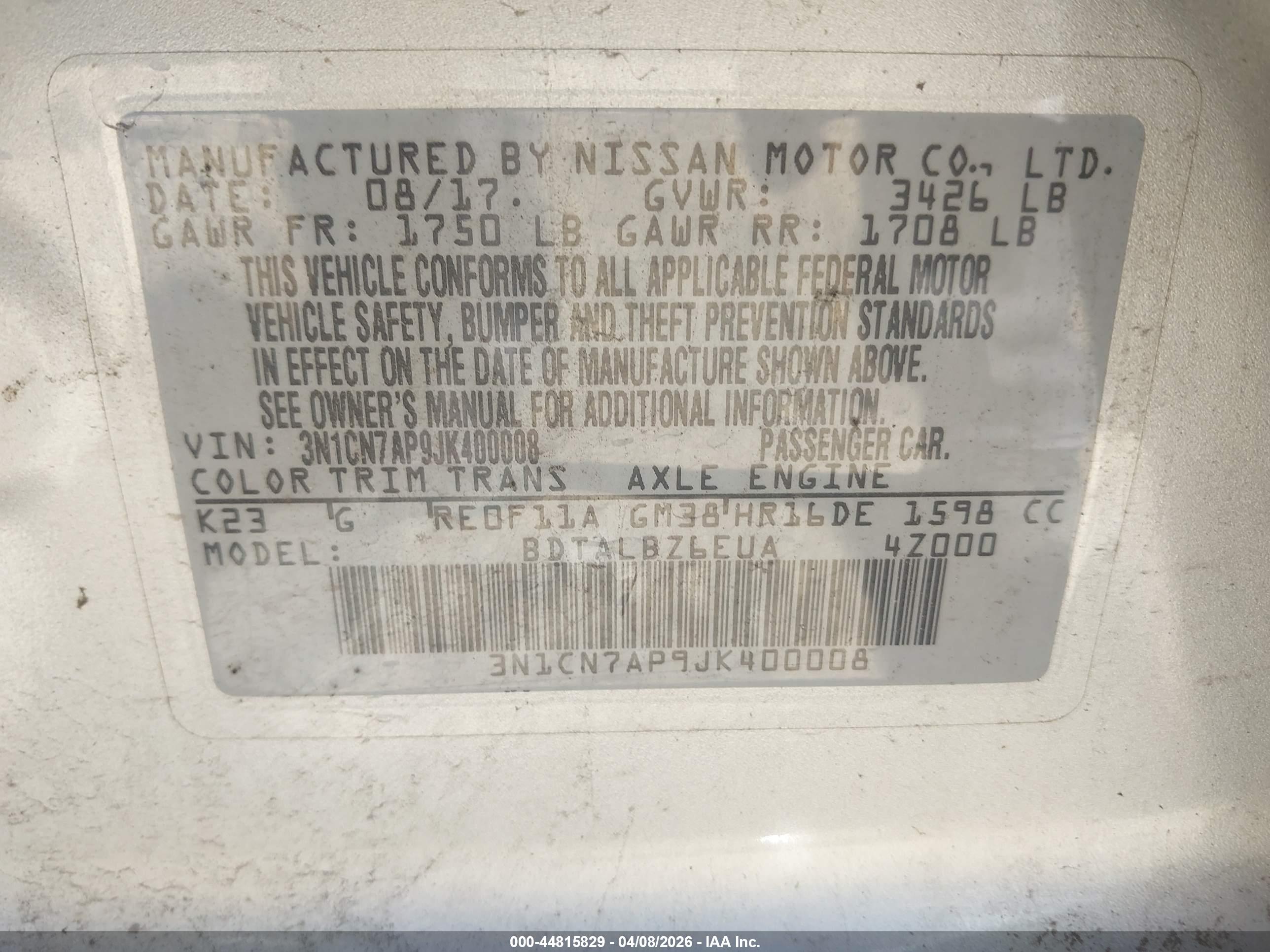 NISSAN VERSA image 9