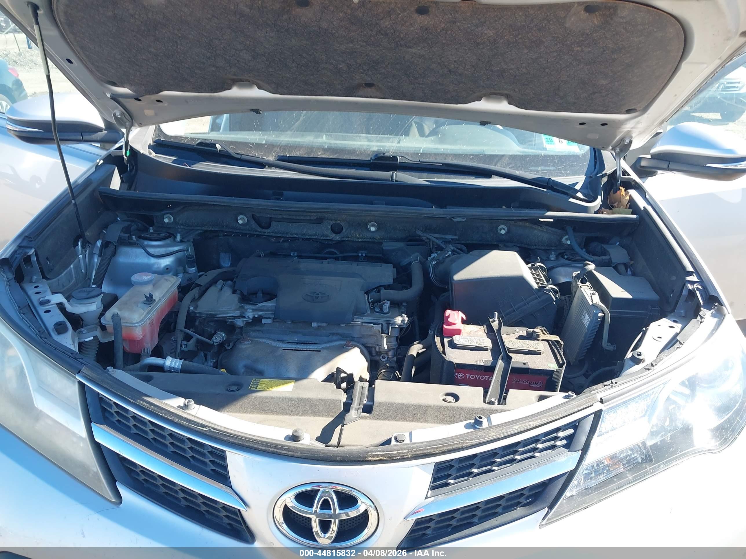 TOYOTA RAV4 image 10