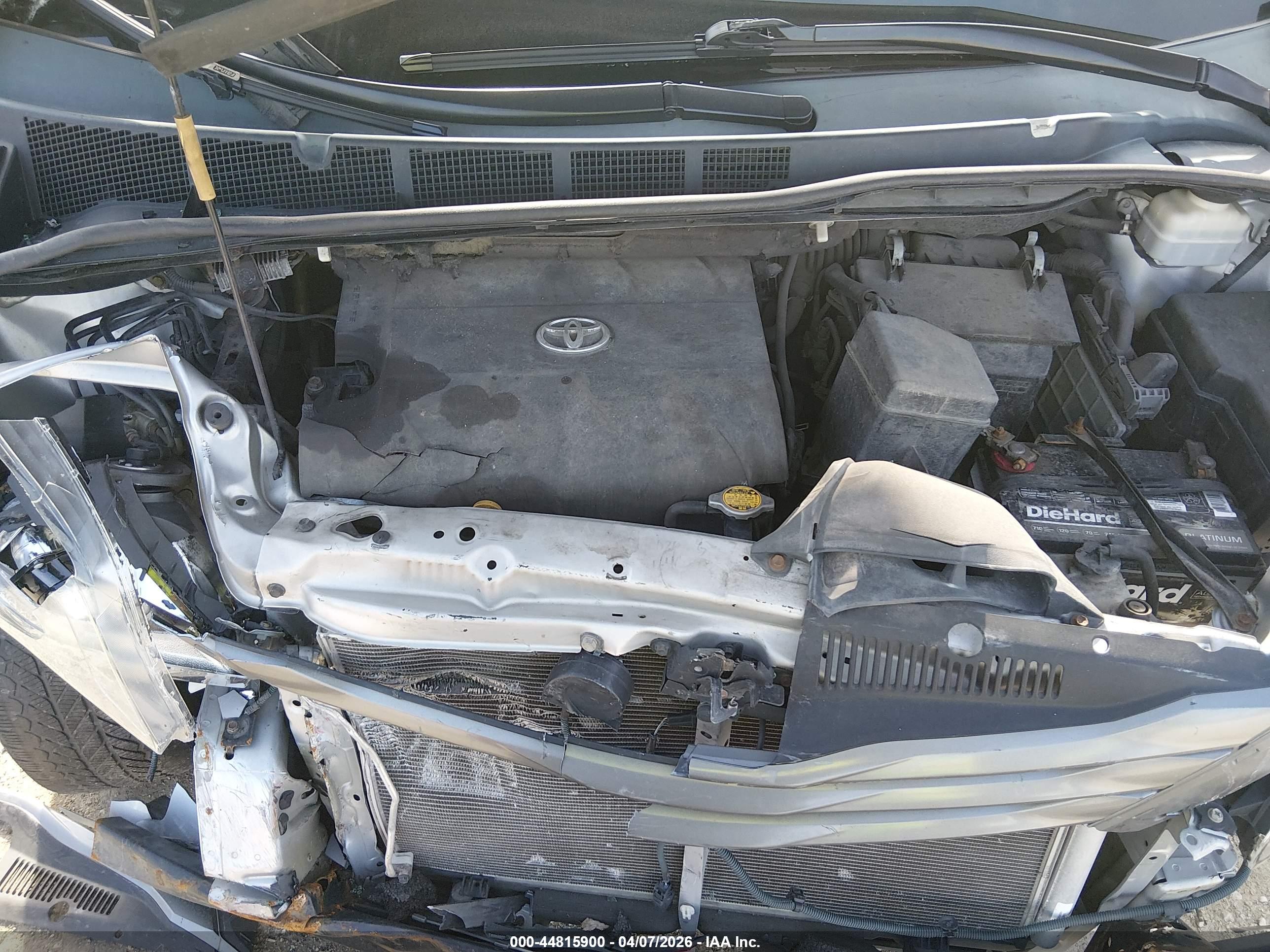 TOYOTA SIENNA image 10
