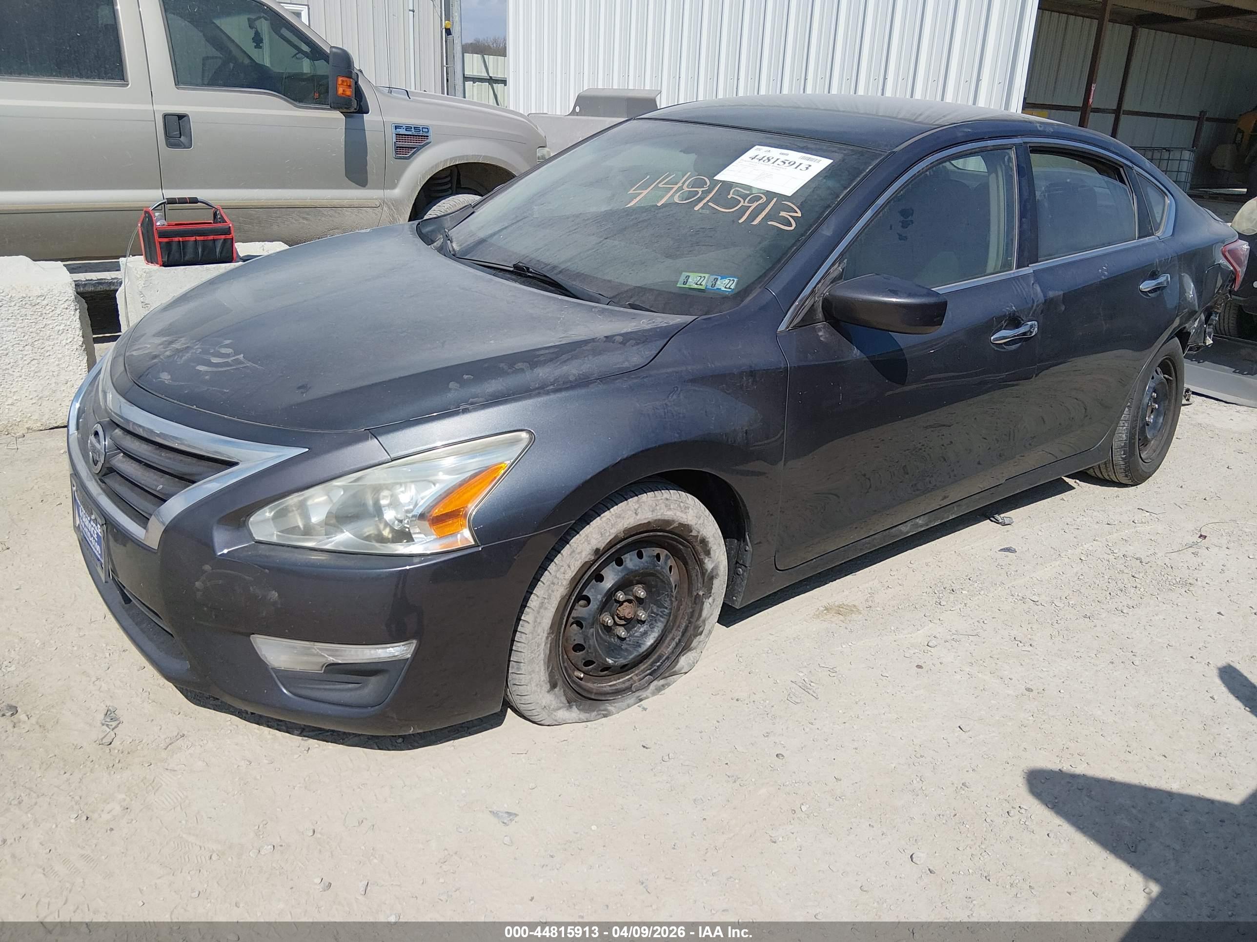 NISSAN ALTIMA image 2