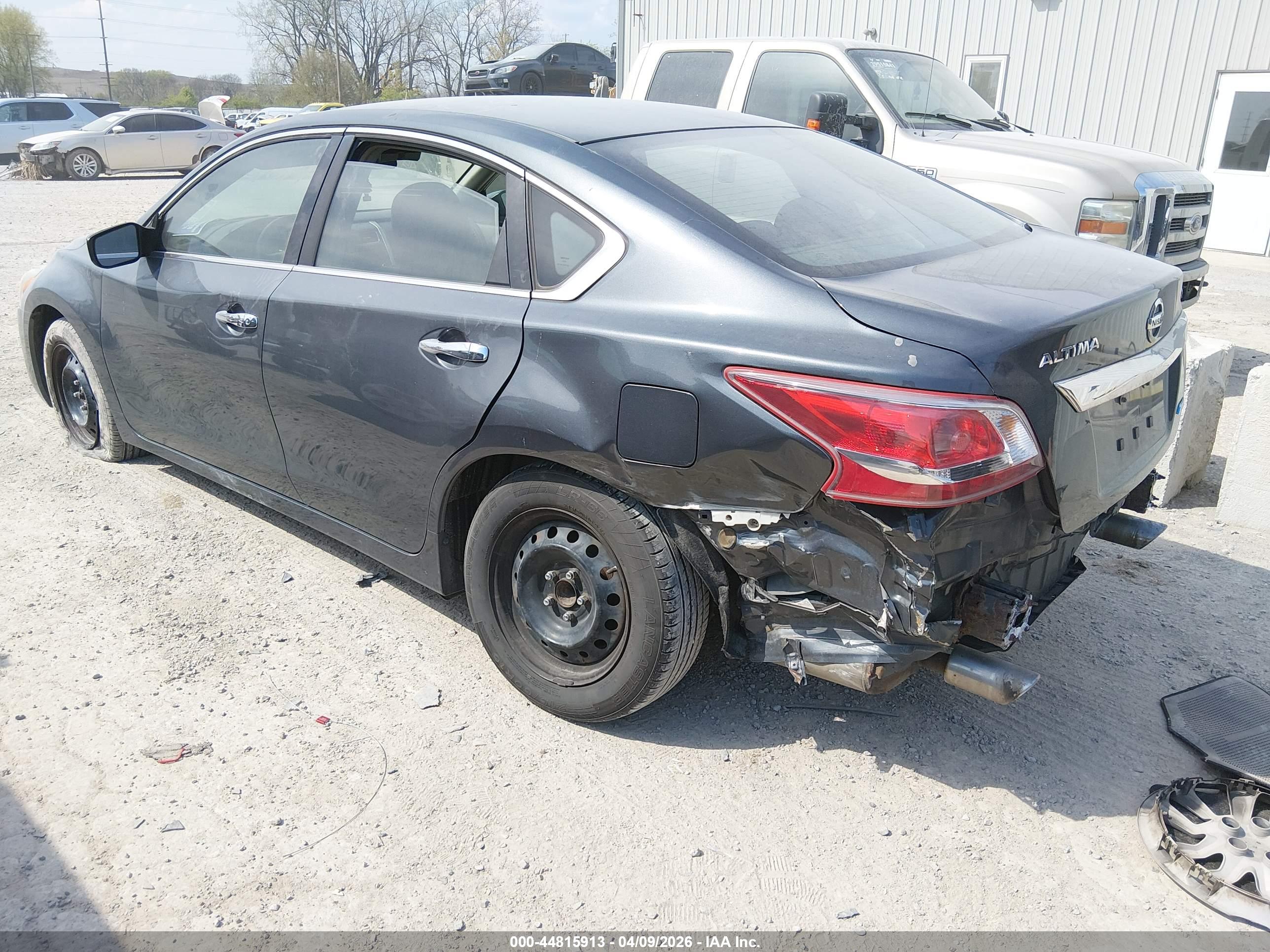 NISSAN ALTIMA image 3