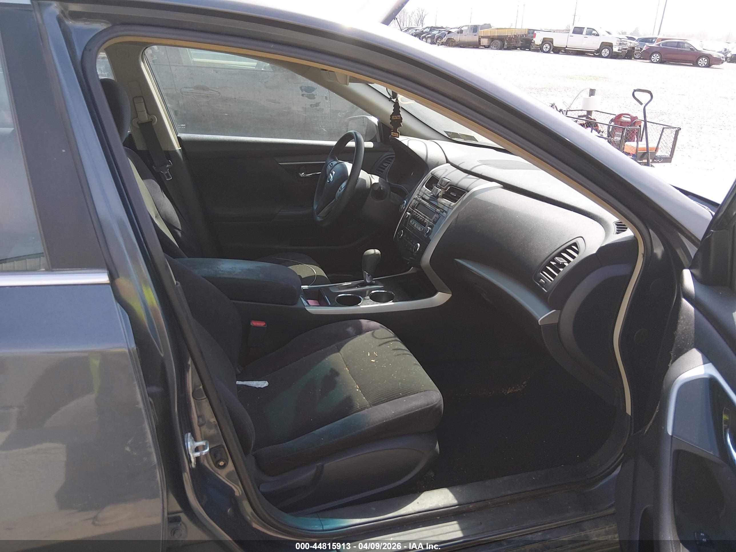 NISSAN ALTIMA image 5