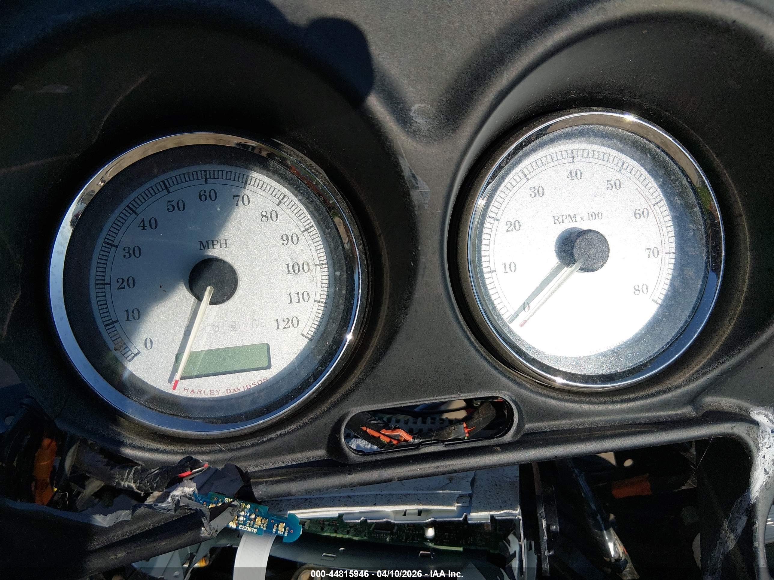 HARLEY-DAVIDSON FLHX image 7