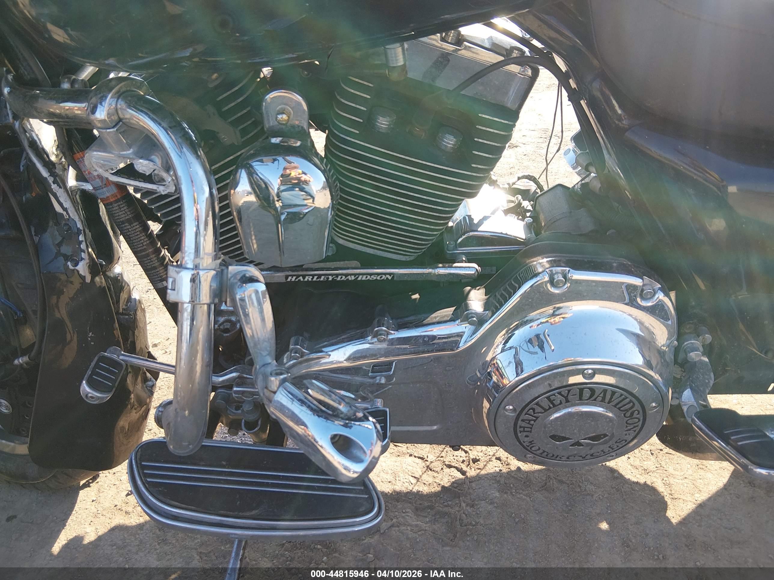 HARLEY-DAVIDSON FLHX image 9
