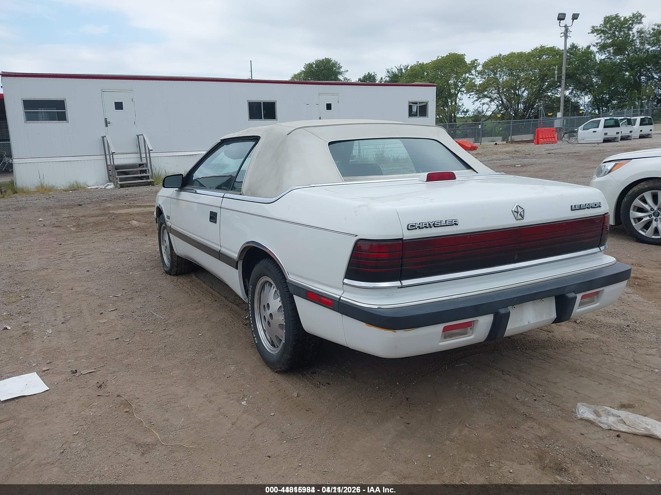 CHRYSLER LEBARON image 3