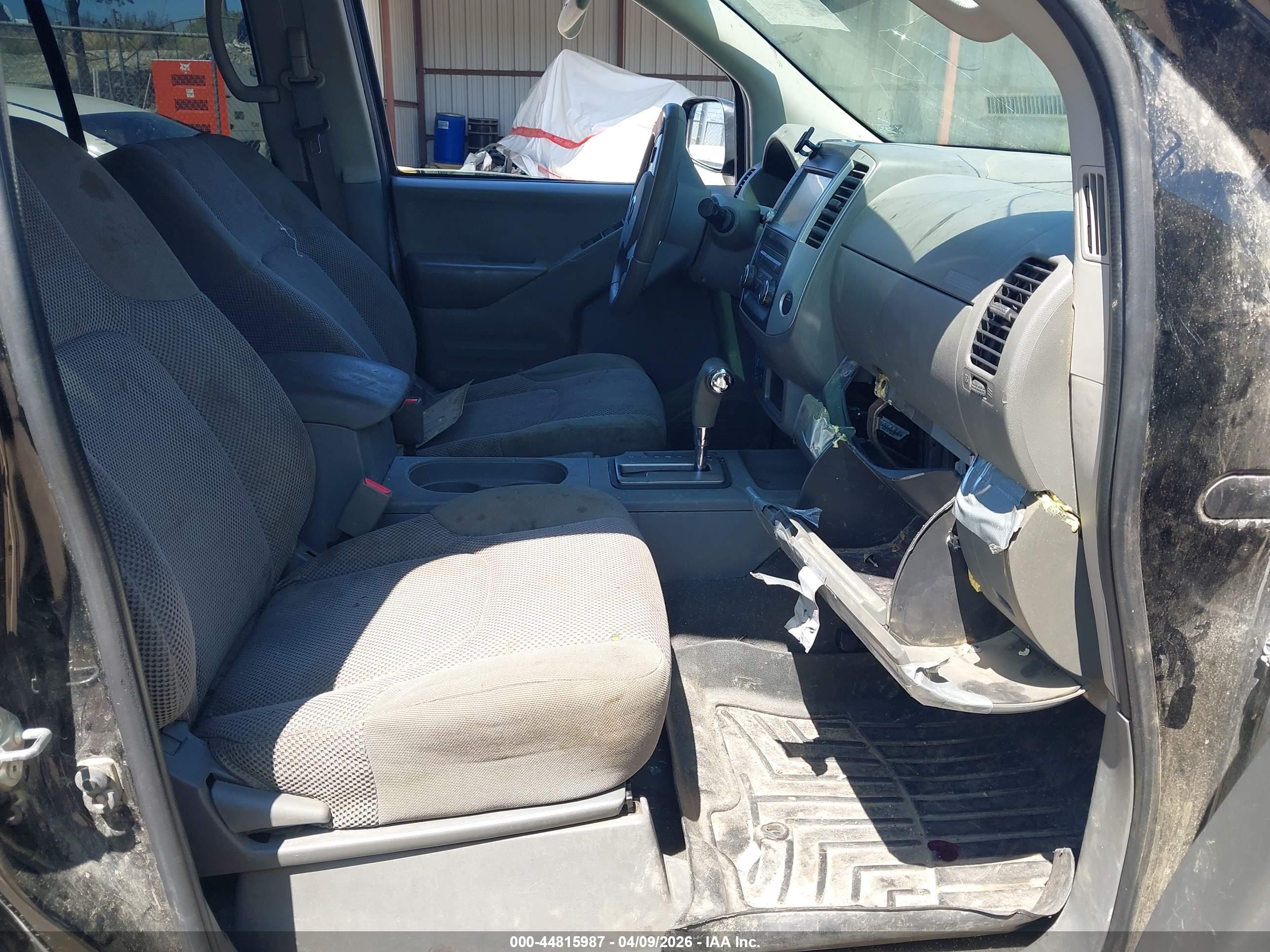 NISSAN FRONTIER image 5