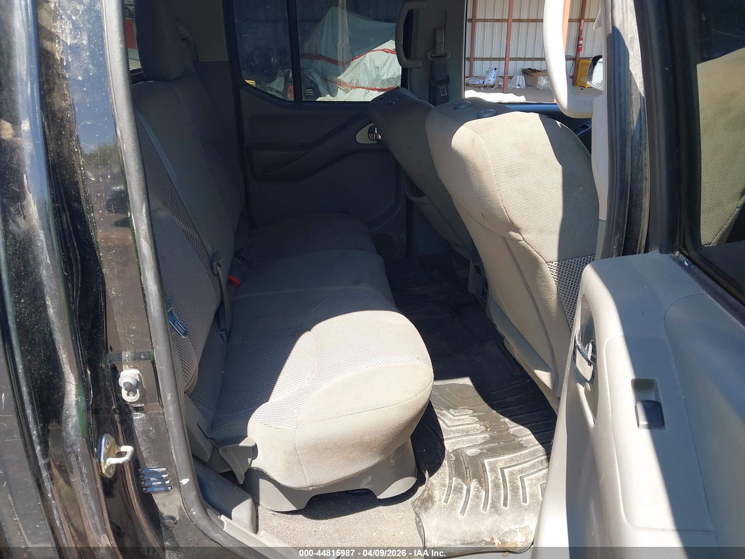 NISSAN FRONTIER image 8
