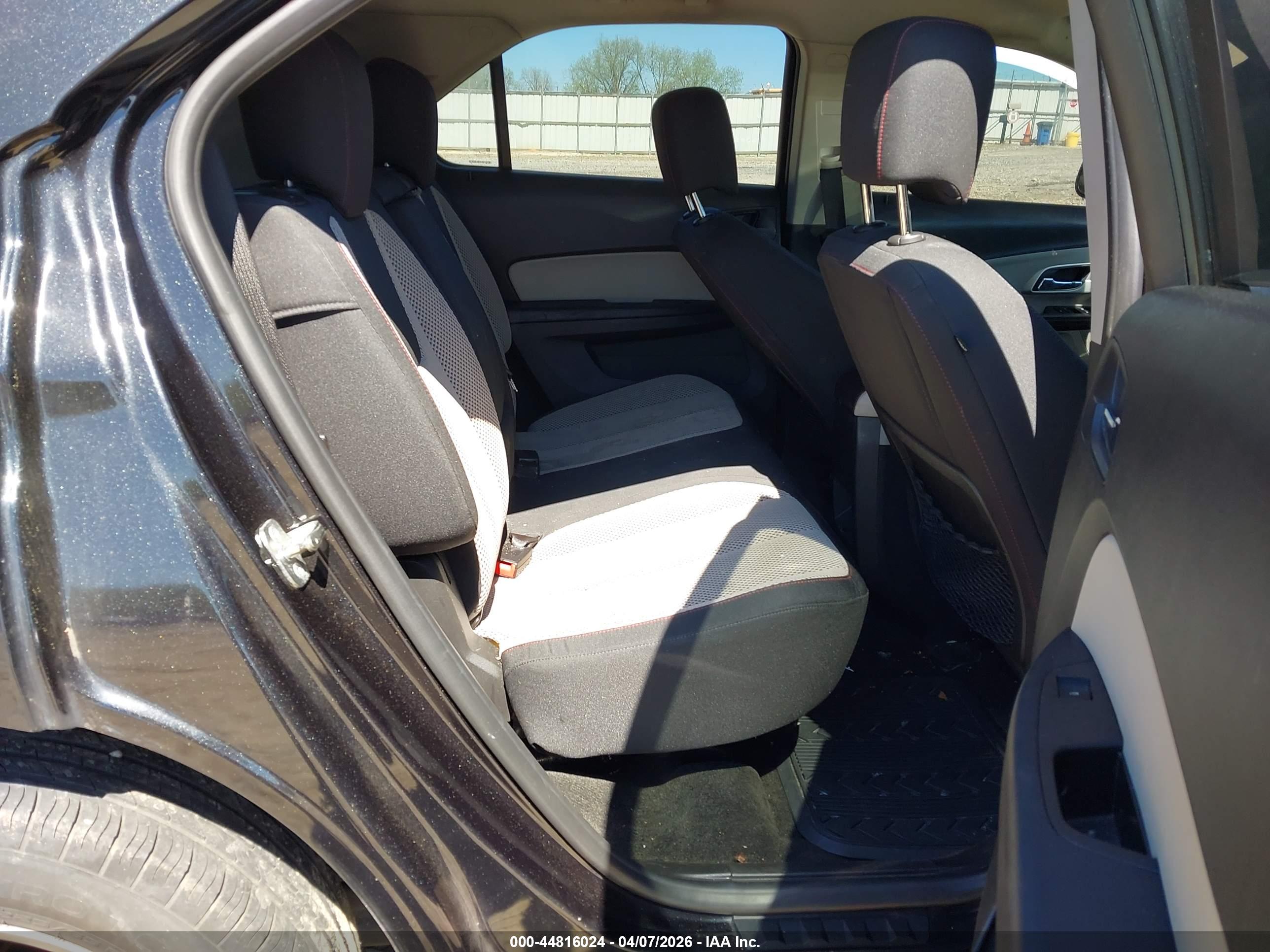 CHEVROLET EQUINOX image 8