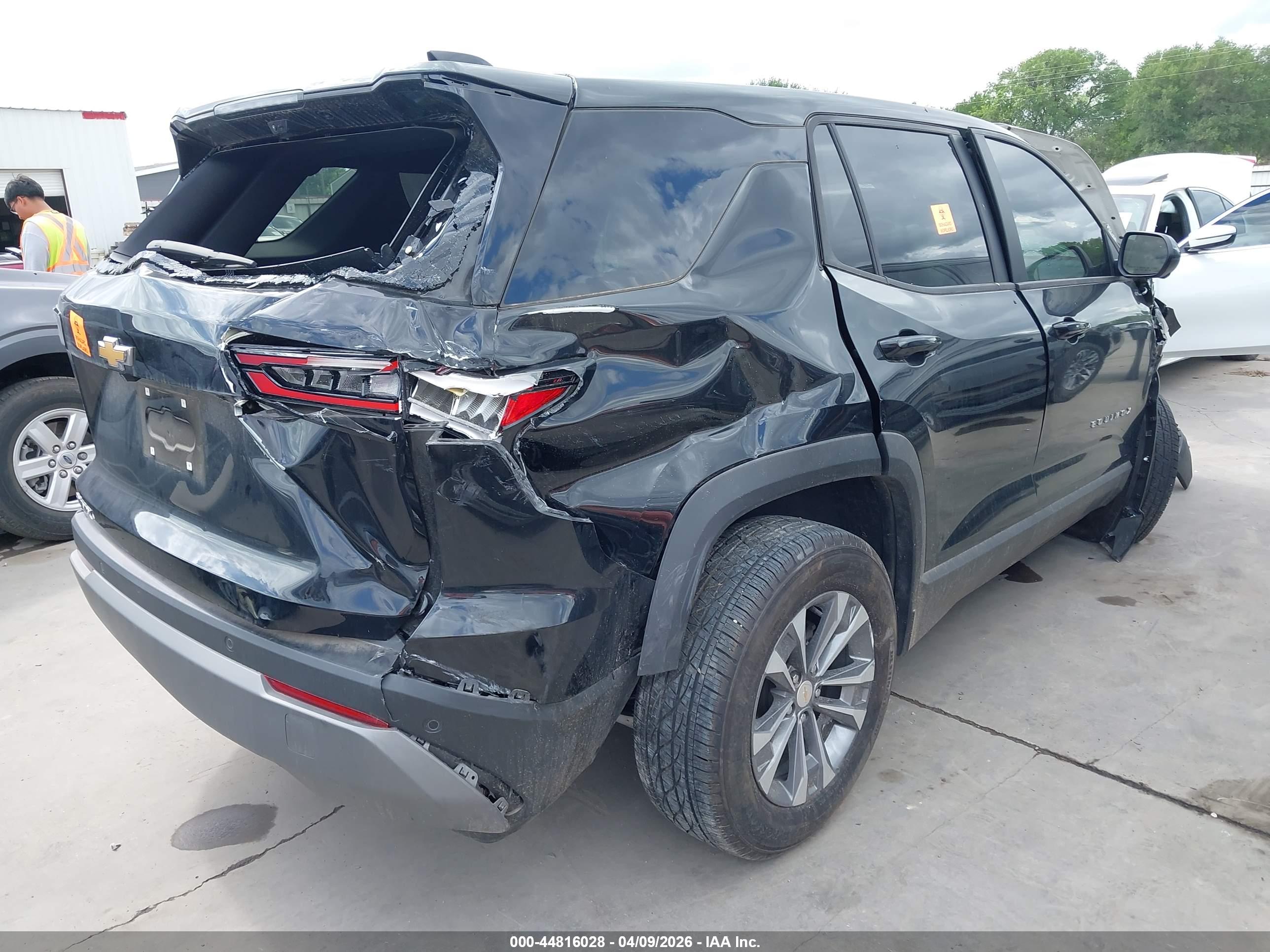 CHEVROLET EQUINOX image 4