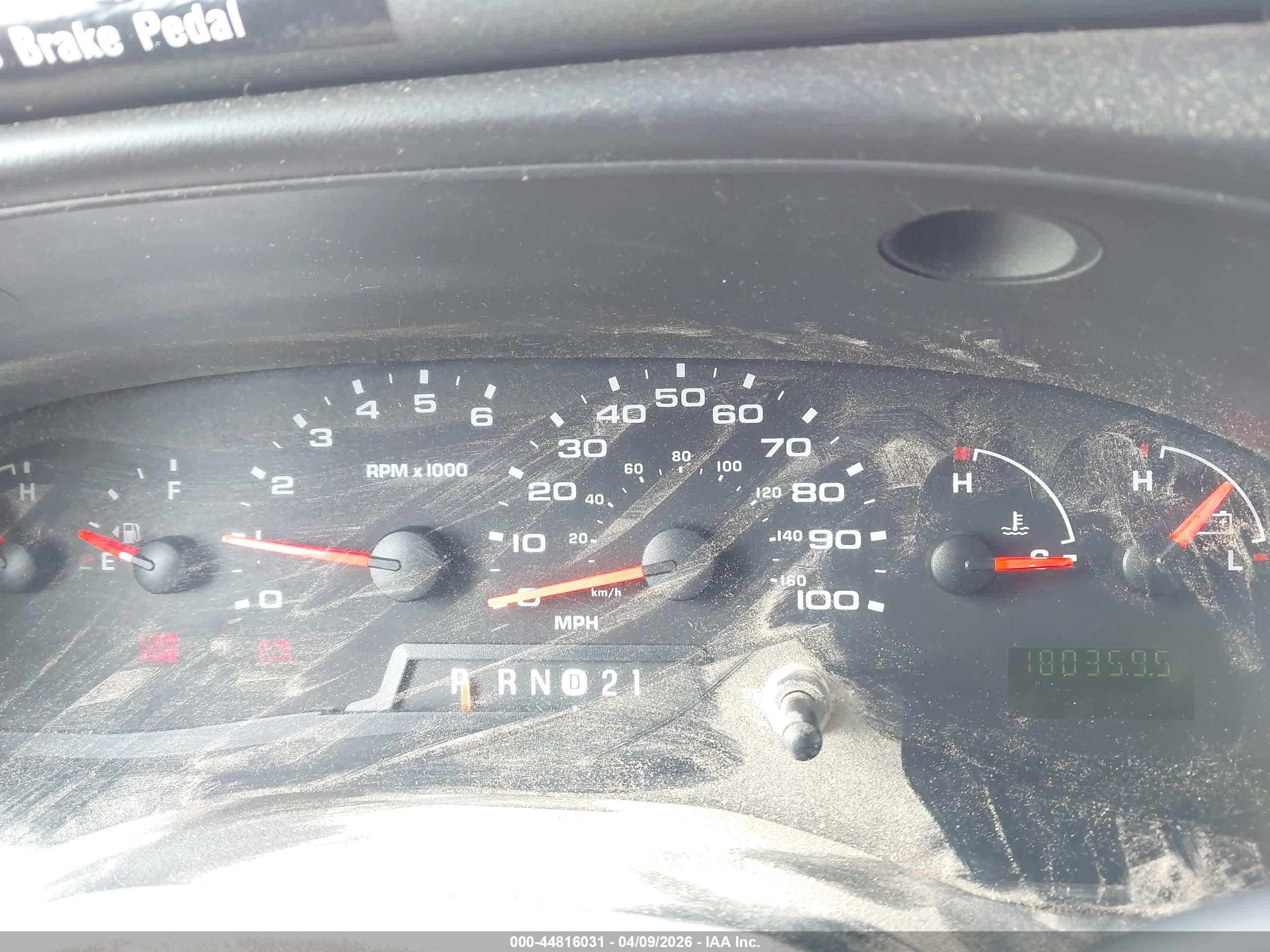 FORD E-250 image 7