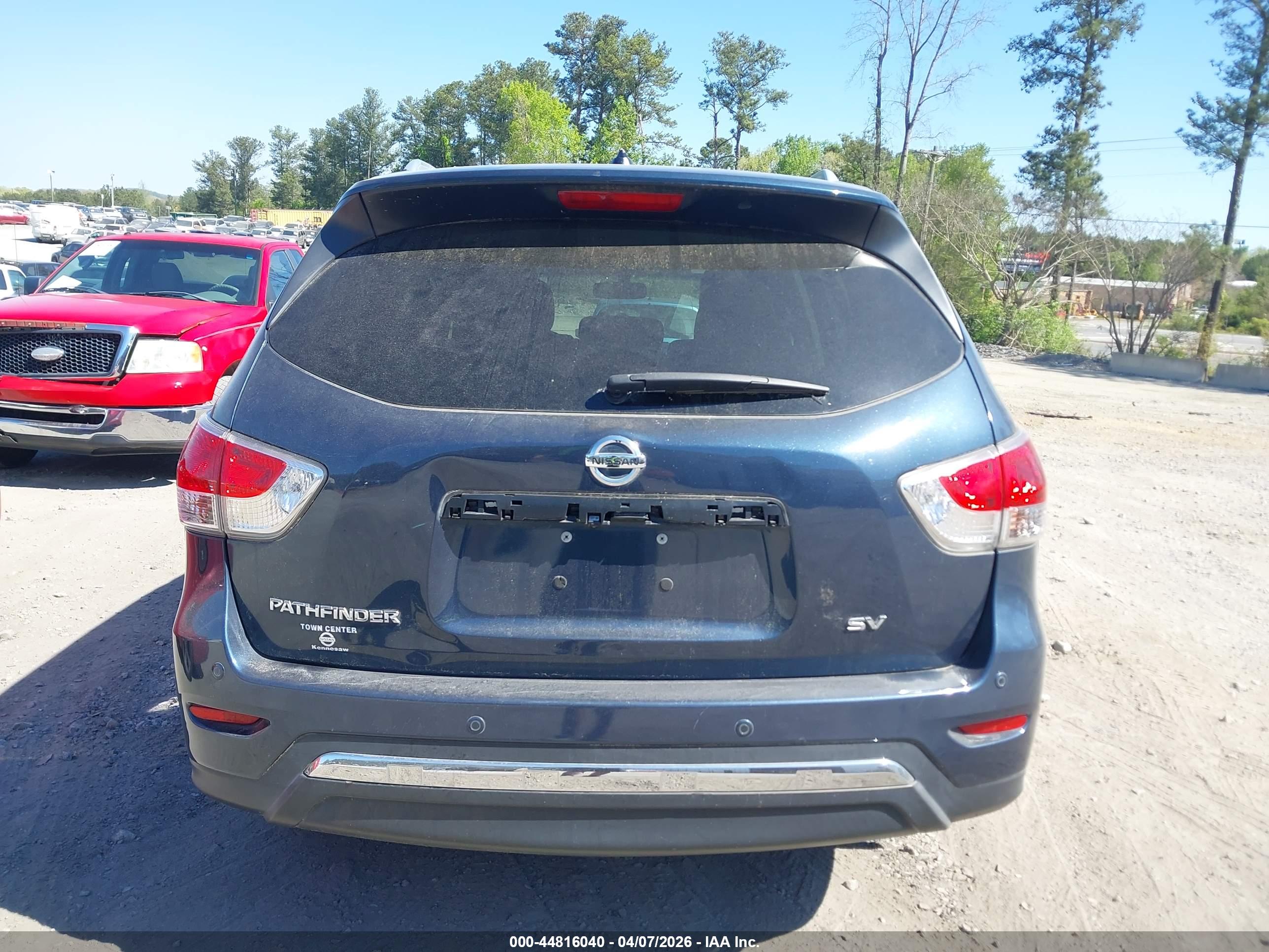 NISSAN PATHFINDER image 6