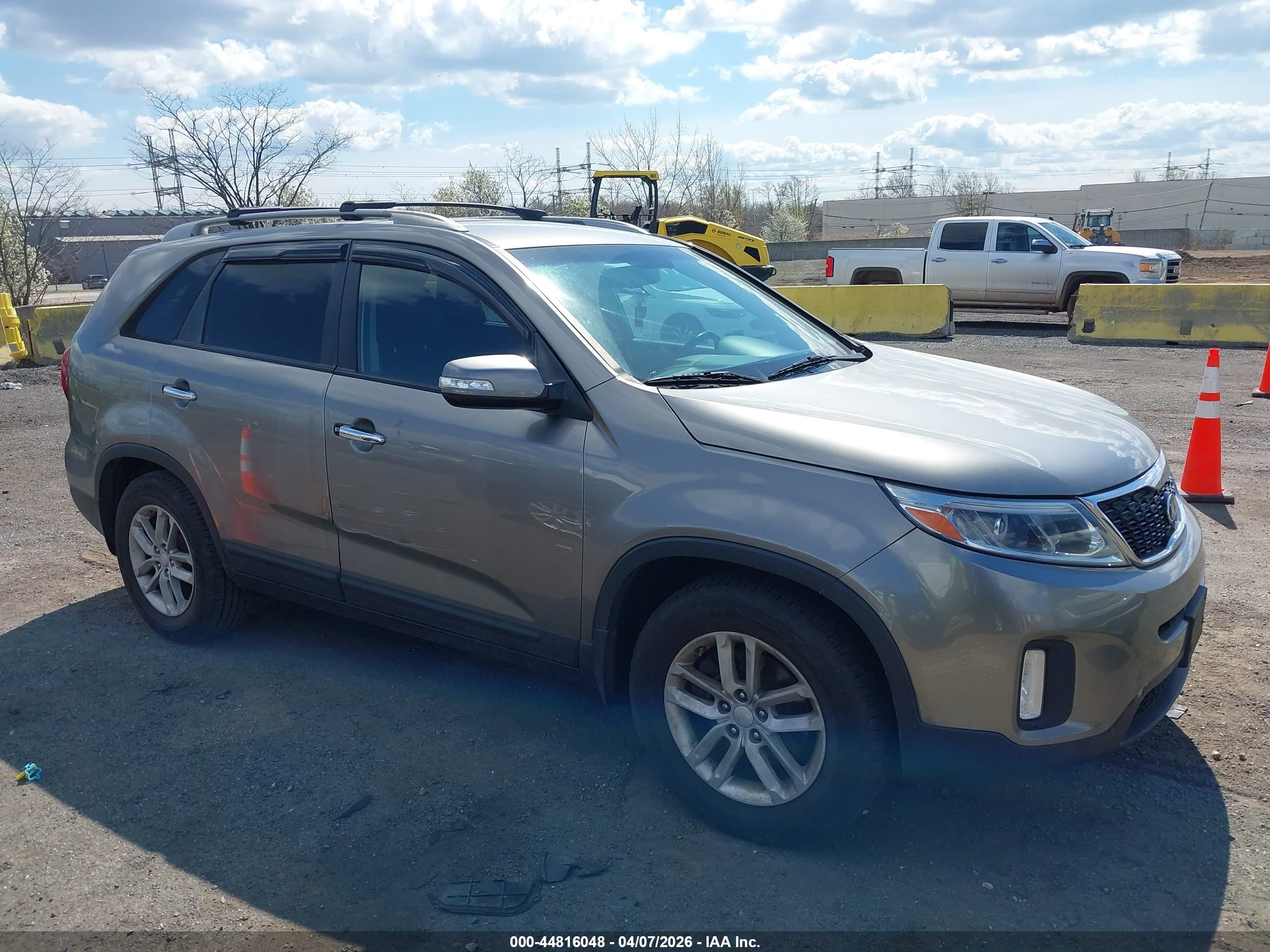 KIA SORENTO image 6