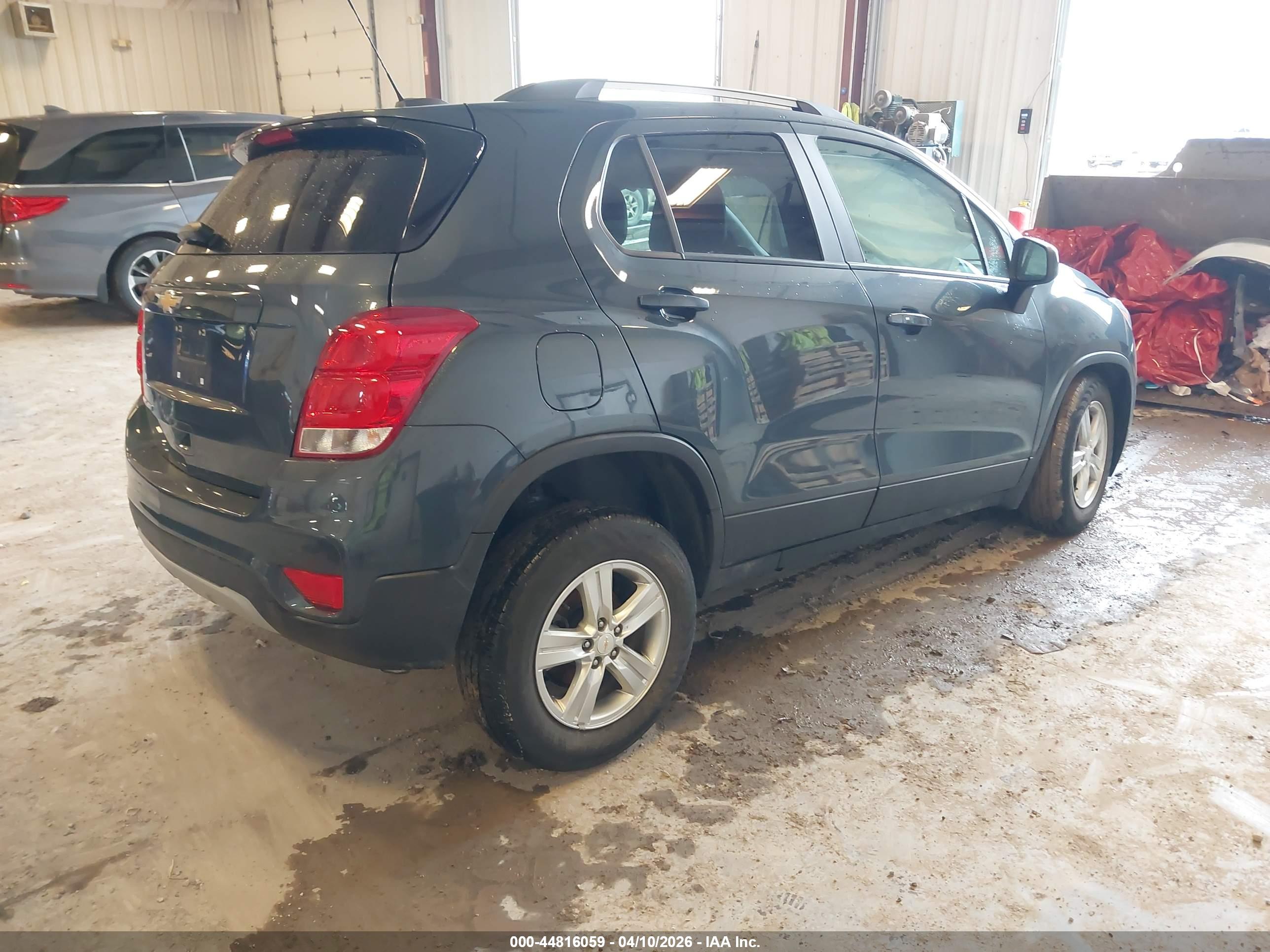 CHEVROLET TRAX image 4