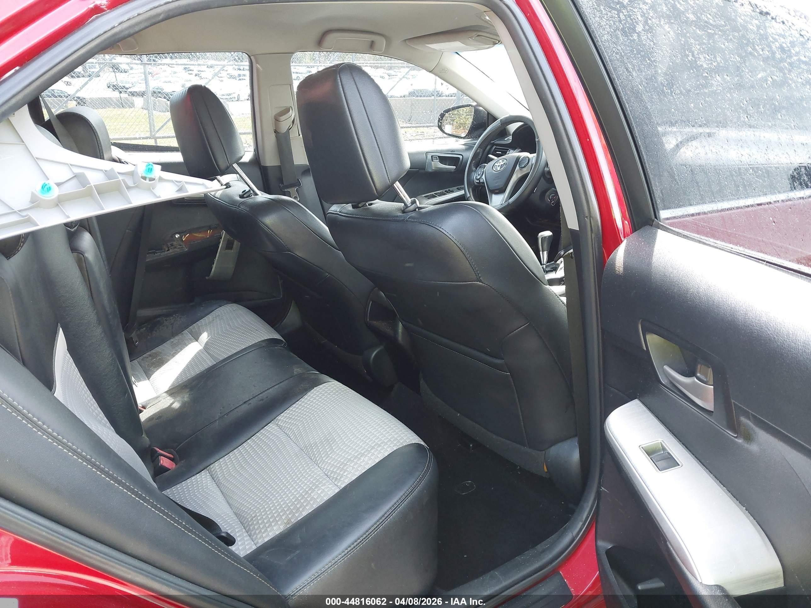 TOYOTA CAMRY image 8