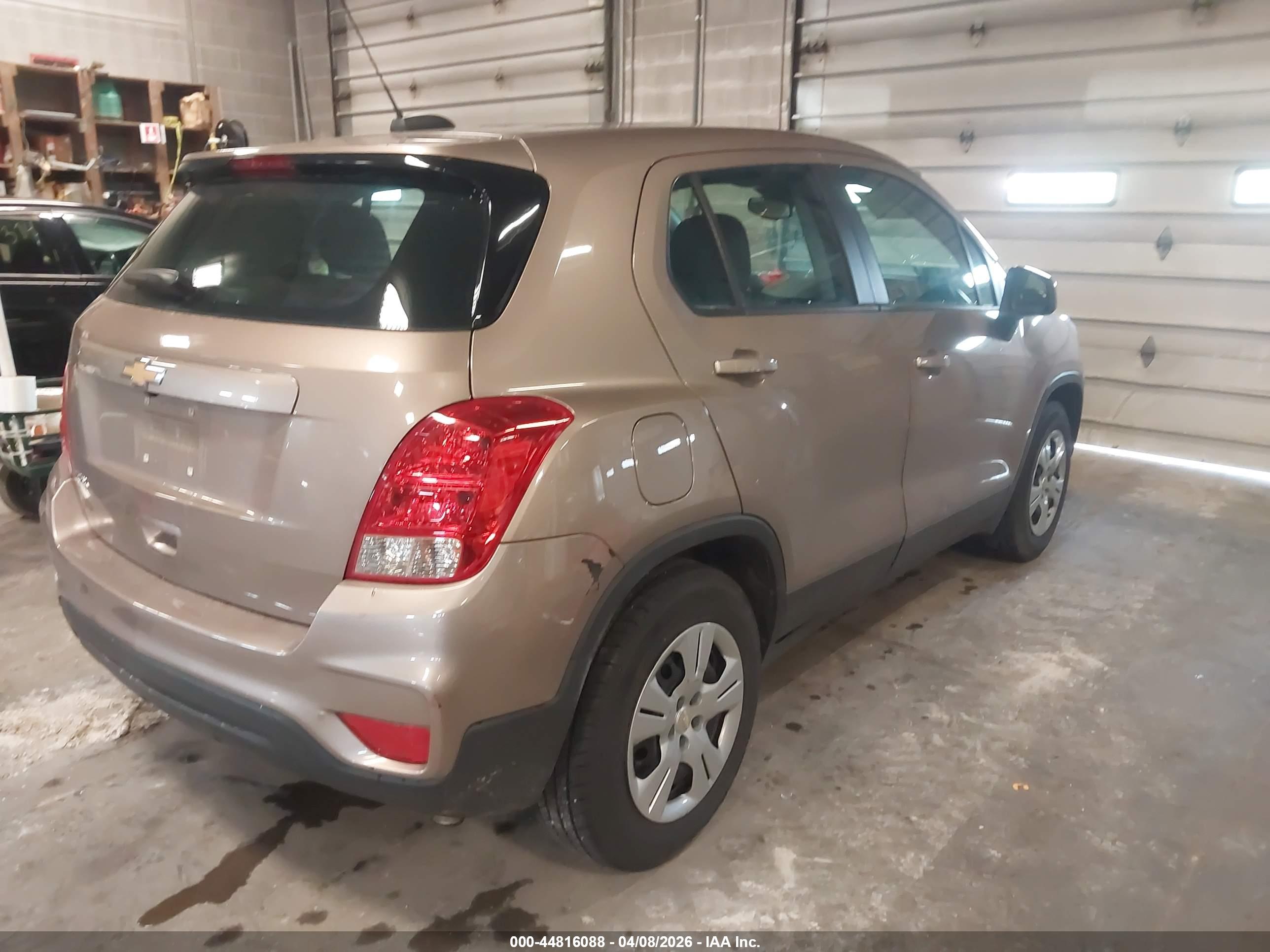 CHEVROLET TRAX image 4