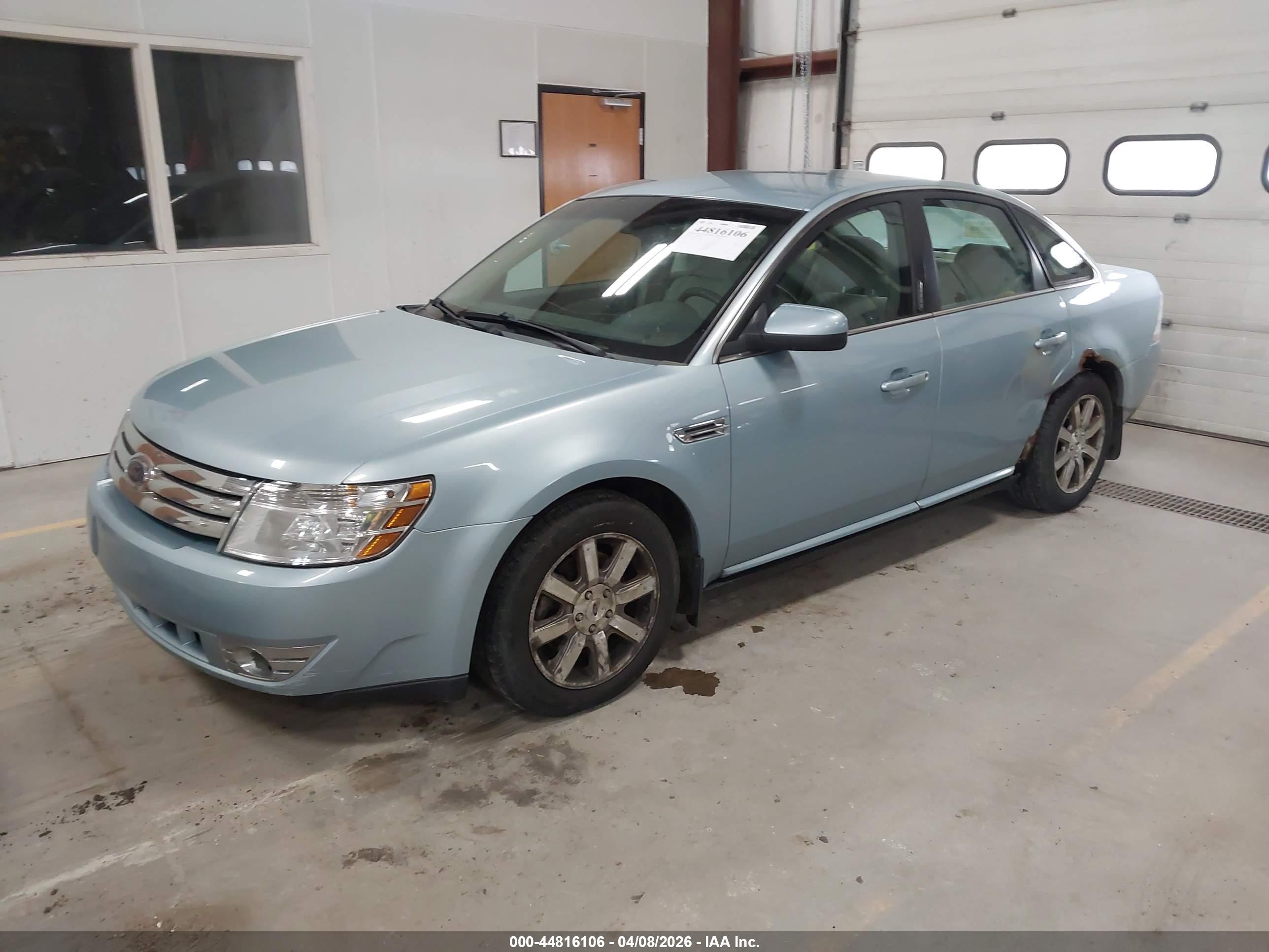 FORD TAURUS image 2
