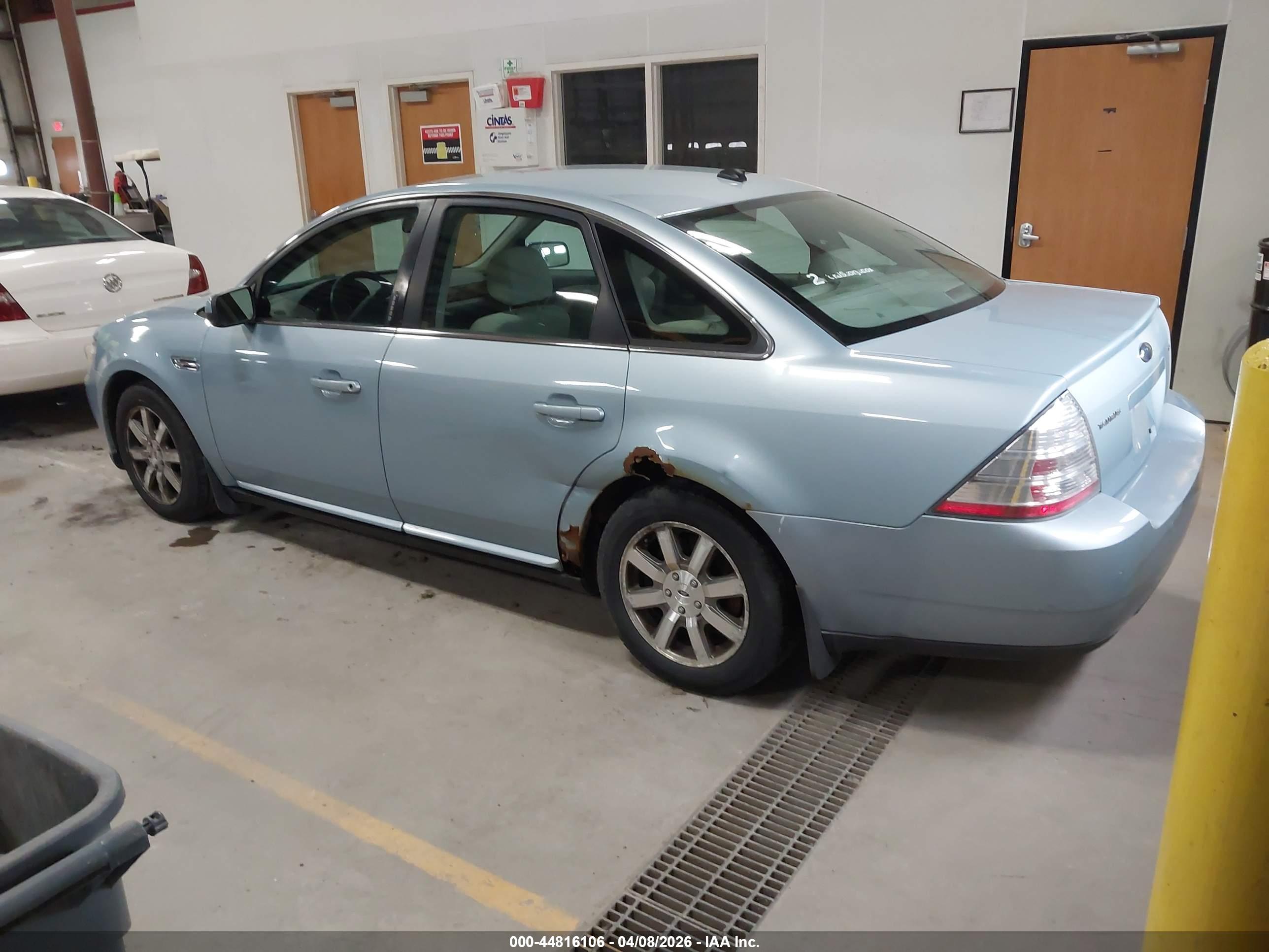 FORD TAURUS image 3