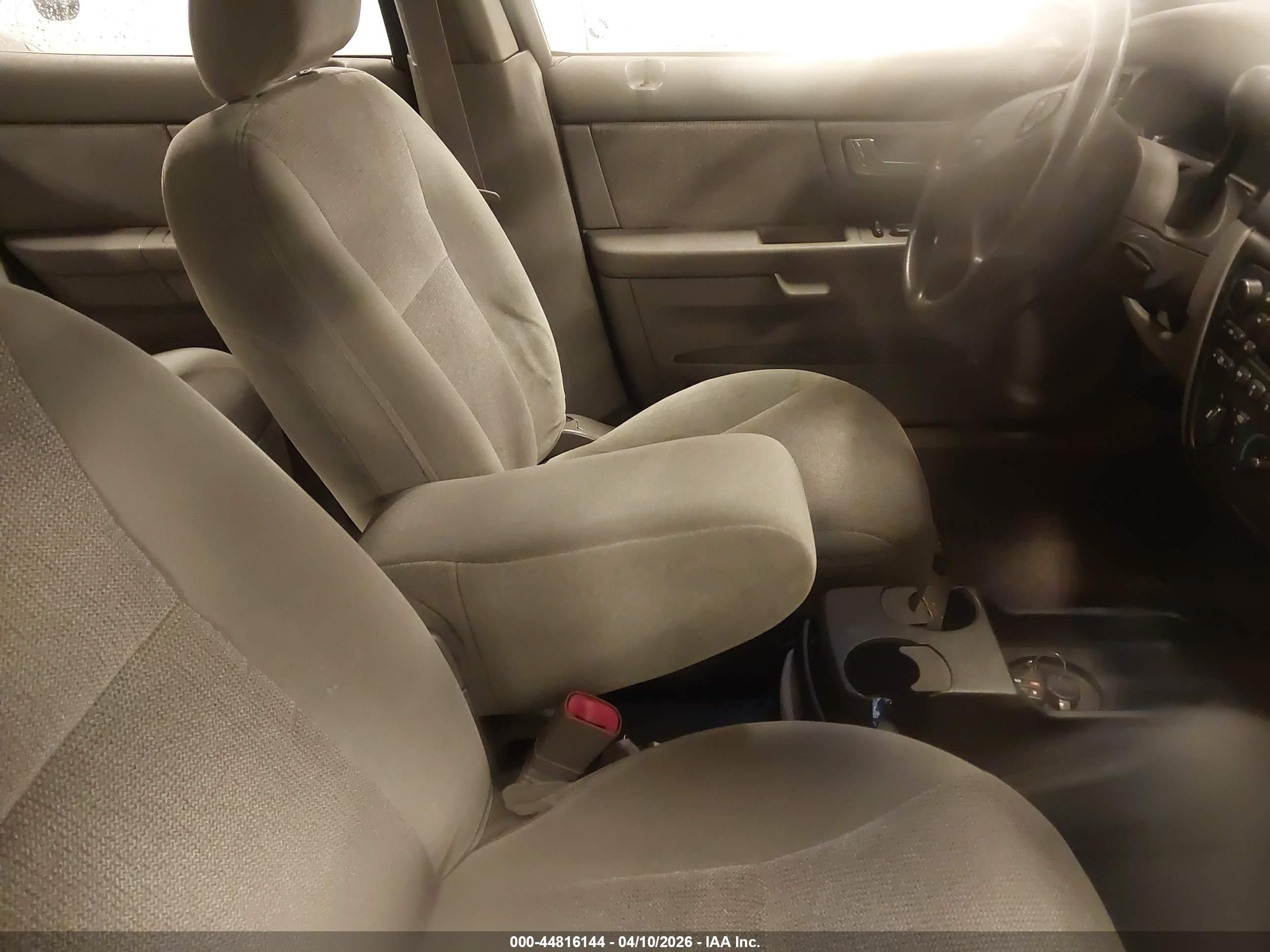 FORD TAURUS image 5