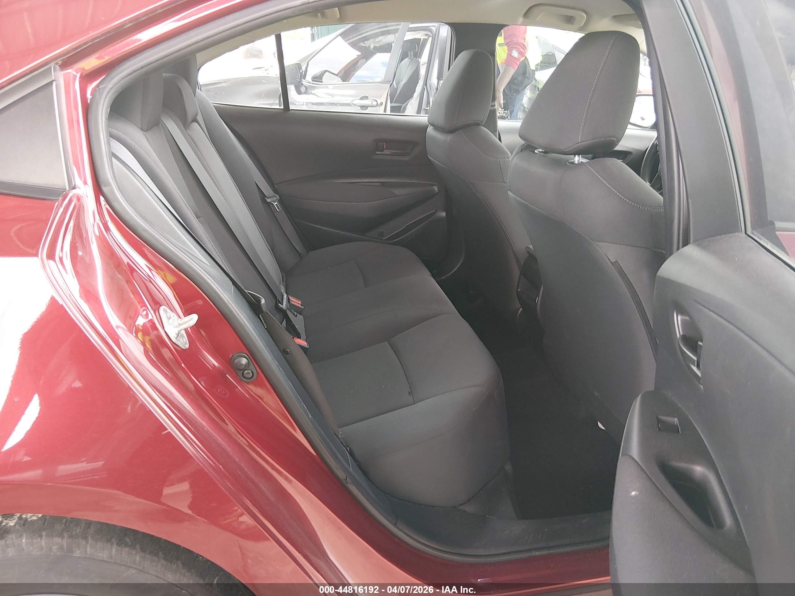 TOYOTA COROLLA image 8