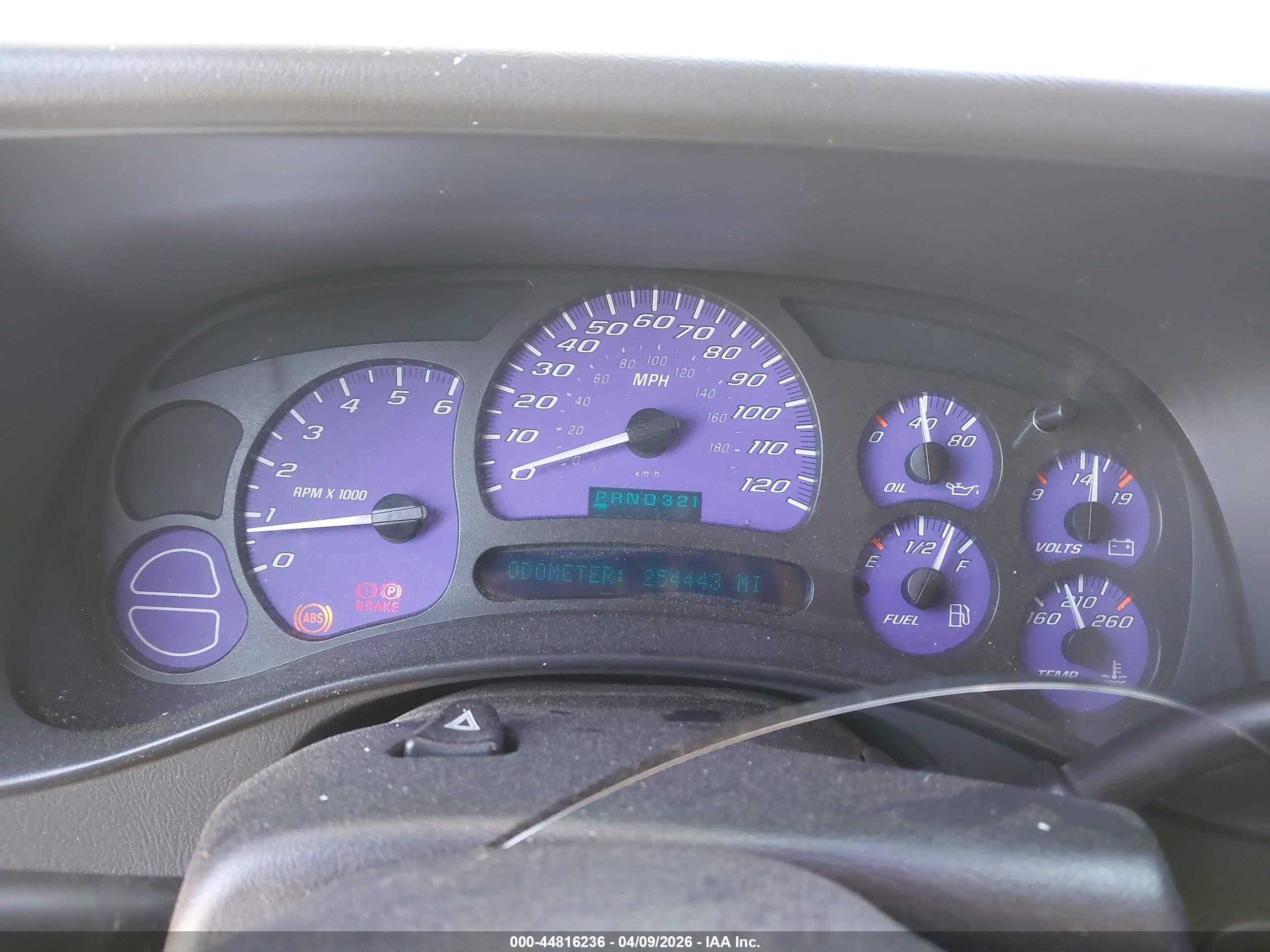 CHEVROLET TAHOE image 7