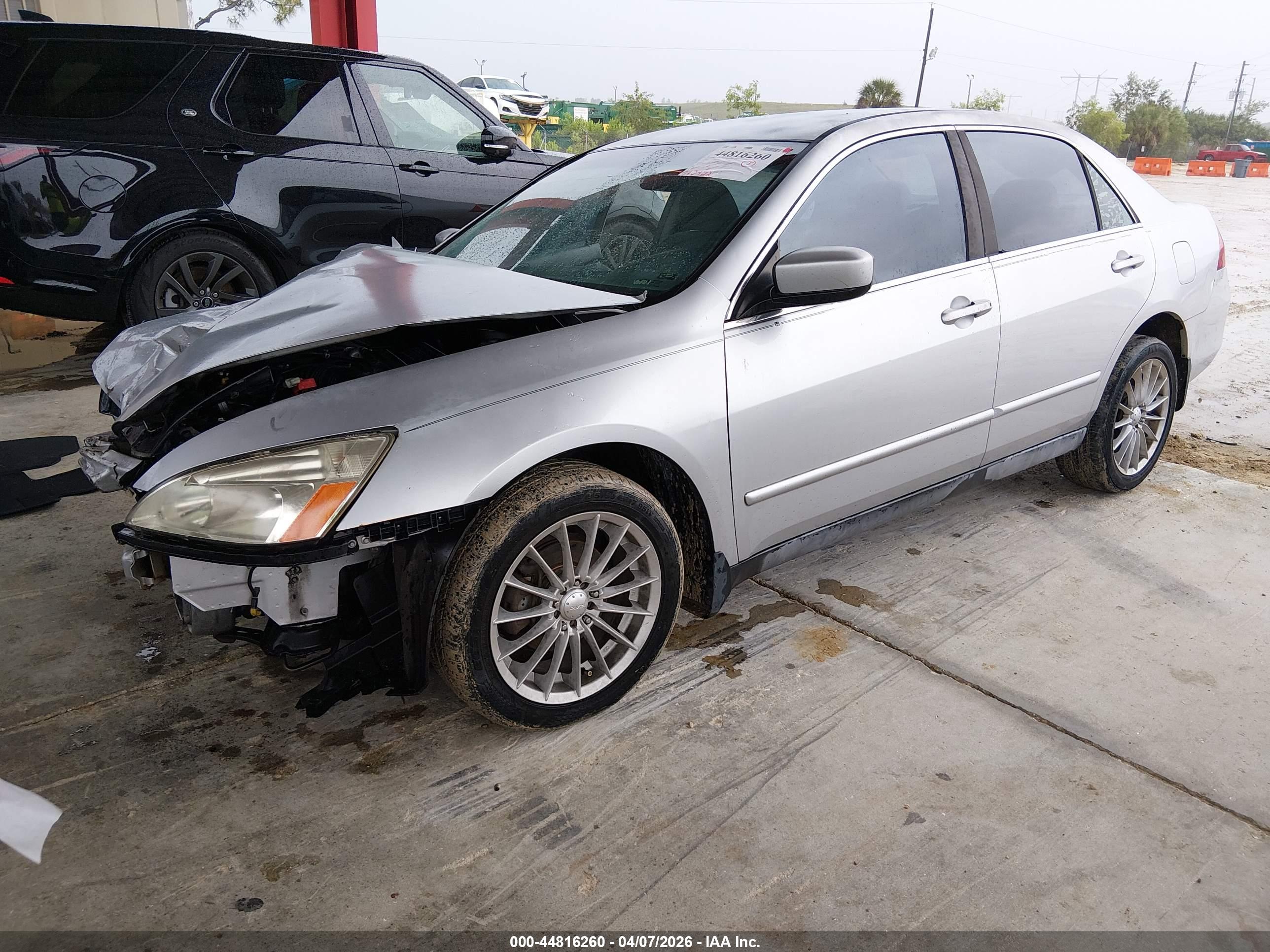 HONDA ACCORD image 2