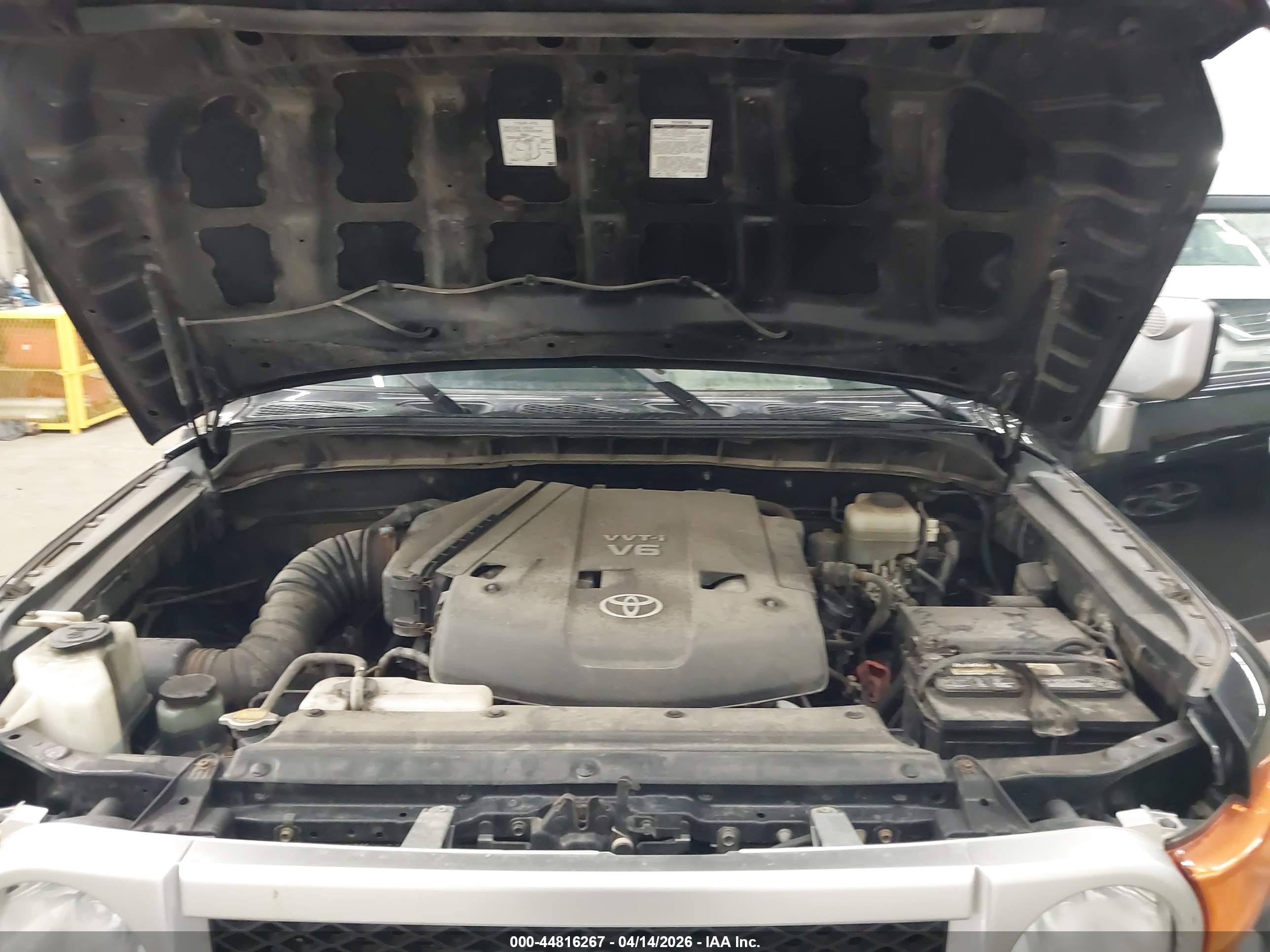 TOYOTA FJ image 10