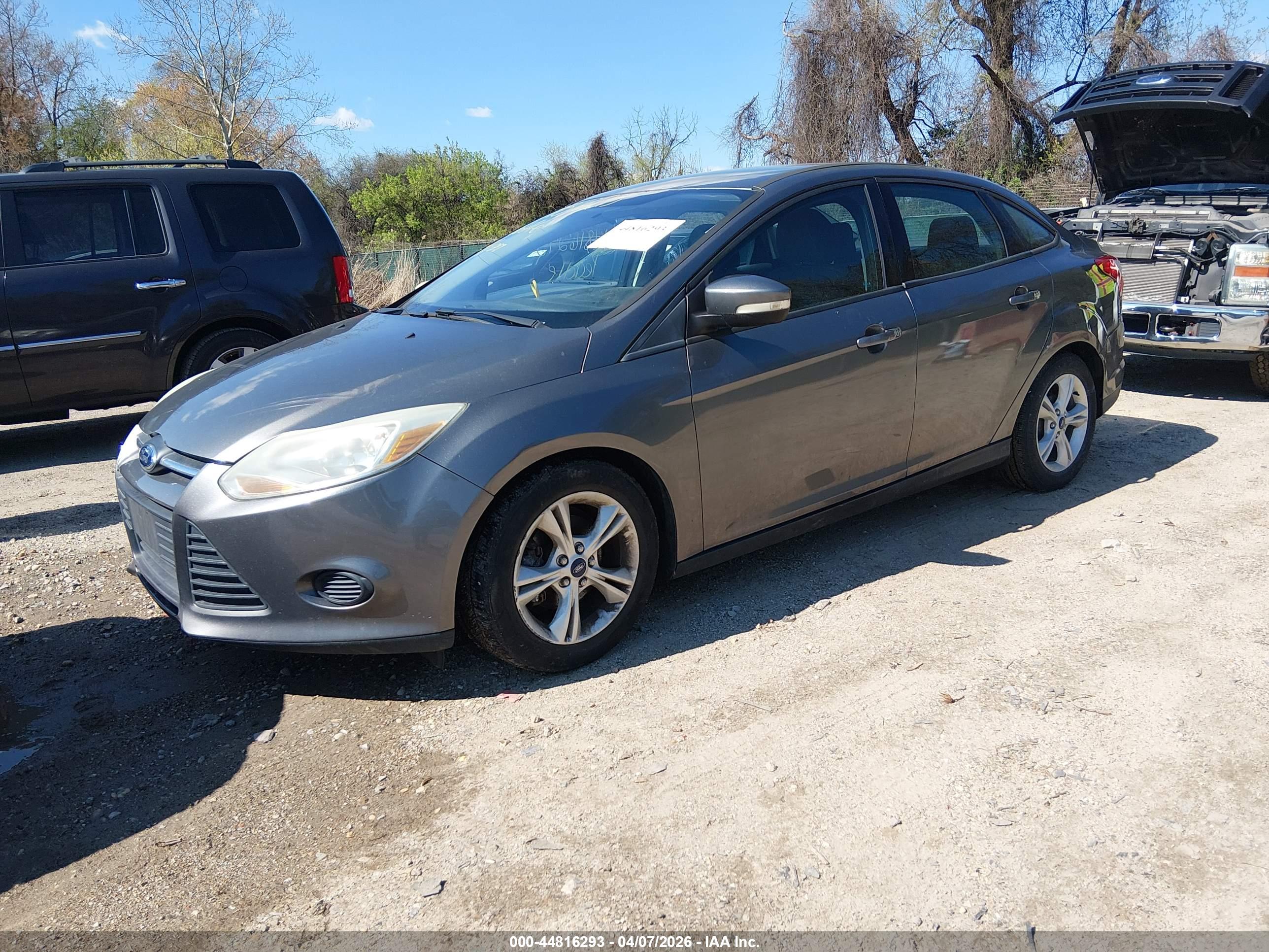 FORD FOCUS image 2